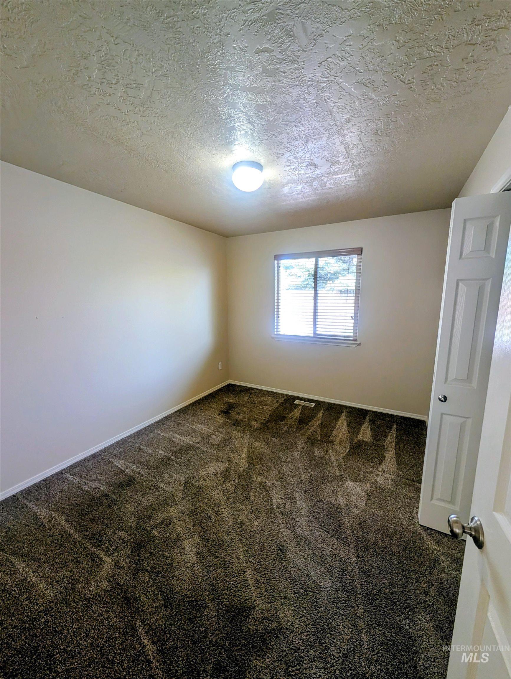 1496 W Saint Patrick, Boise, Idaho 83705, 3 Bedrooms, 2 Bathrooms, Residential For Sale, Price $459,900,MLS 98980824