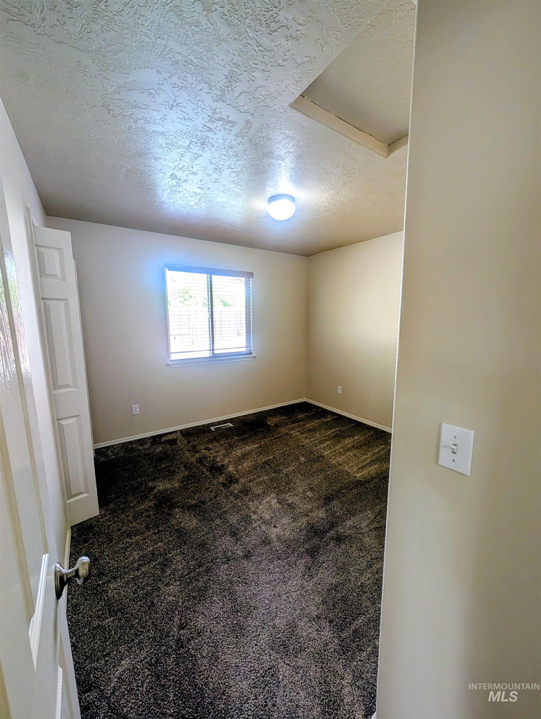 1496 W Saint Patrick, Boise, Idaho 83705, 3 Bedrooms, 2 Bathrooms, Residential For Sale, Price $459,900,MLS 98980824