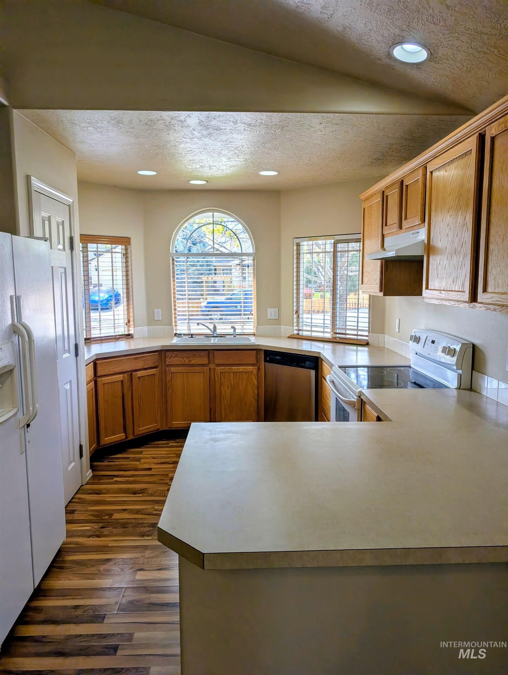 1496 W Saint Patrick, Boise, Idaho 83705, 3 Bedrooms, 2 Bathrooms, Residential For Sale, Price $459,900,MLS 98980824