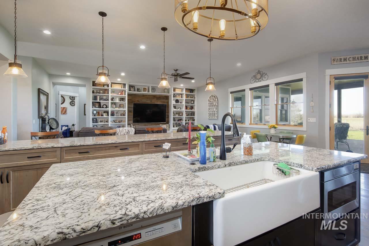 415 N Locust Grove Road, Kuna, Idaho 83634, 6 Bedrooms, 5 Bathrooms, Residential For Sale, Price $1,499,999,MLS 98980825