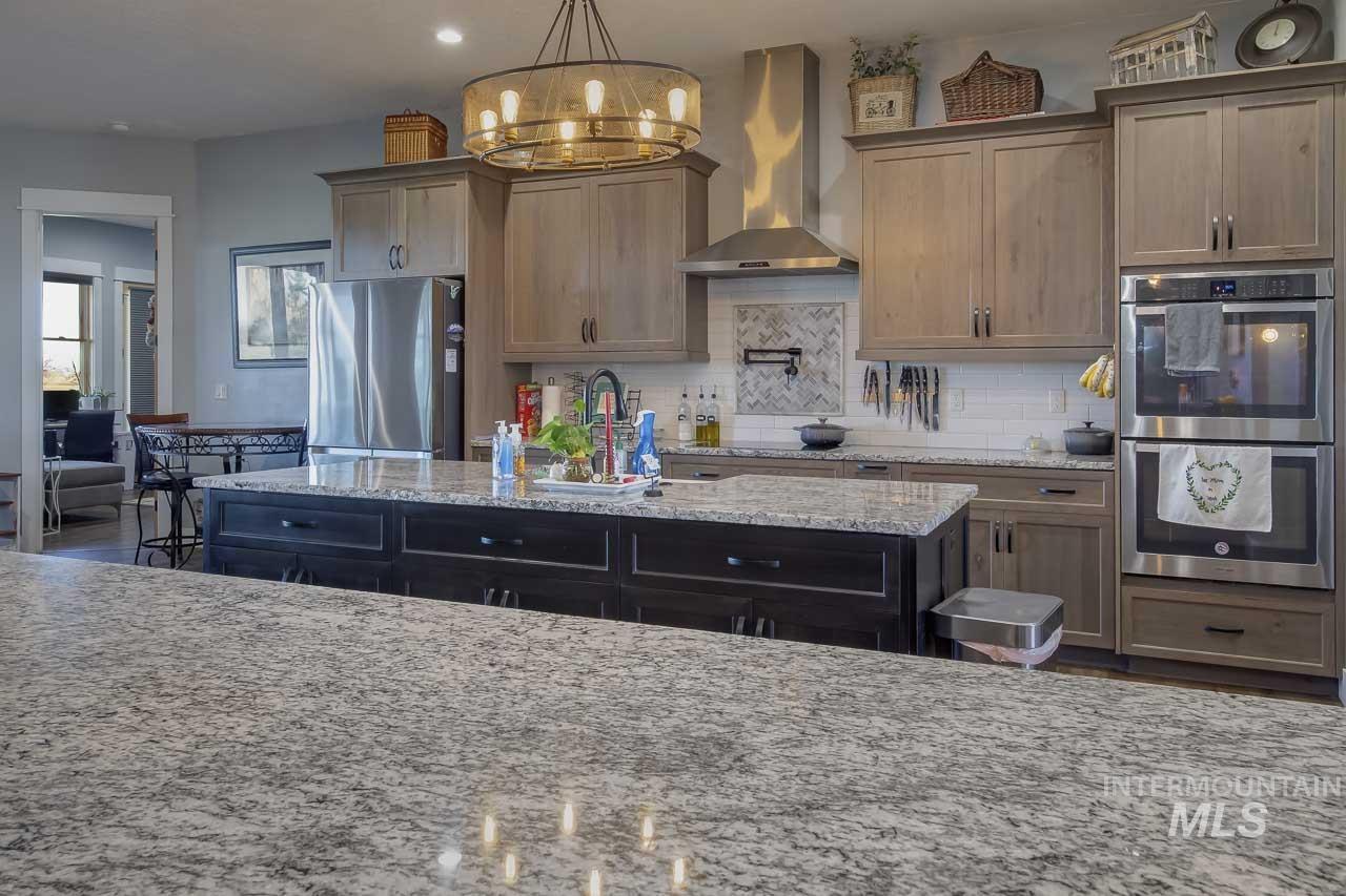 415 N Locust Grove Road, Kuna, Idaho 83634, 6 Bedrooms, 5 Bathrooms, Residential For Sale, Price $1,499,999,MLS 98980825