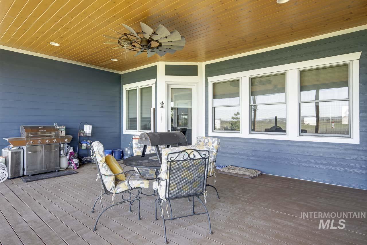 415 N Locust Grove Road, Kuna, Idaho 83634, 6 Bedrooms, 5 Bathrooms, Residential For Sale, Price $1,499,999,MLS 98980825