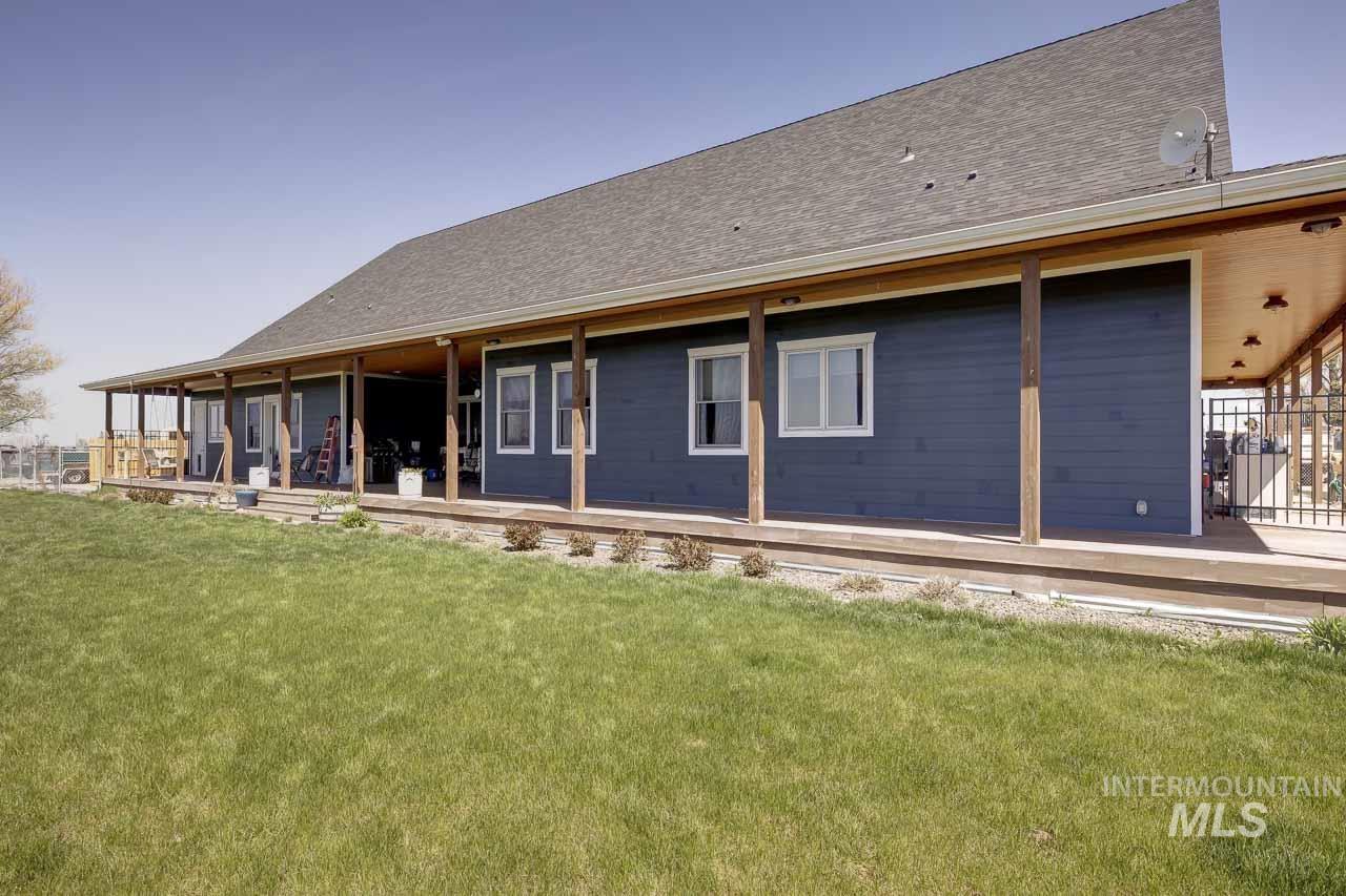415 N Locust Grove Road, Kuna, Idaho 83634, 6 Bedrooms, 5 Bathrooms, Residential For Sale, Price $1,499,999,MLS 98980825