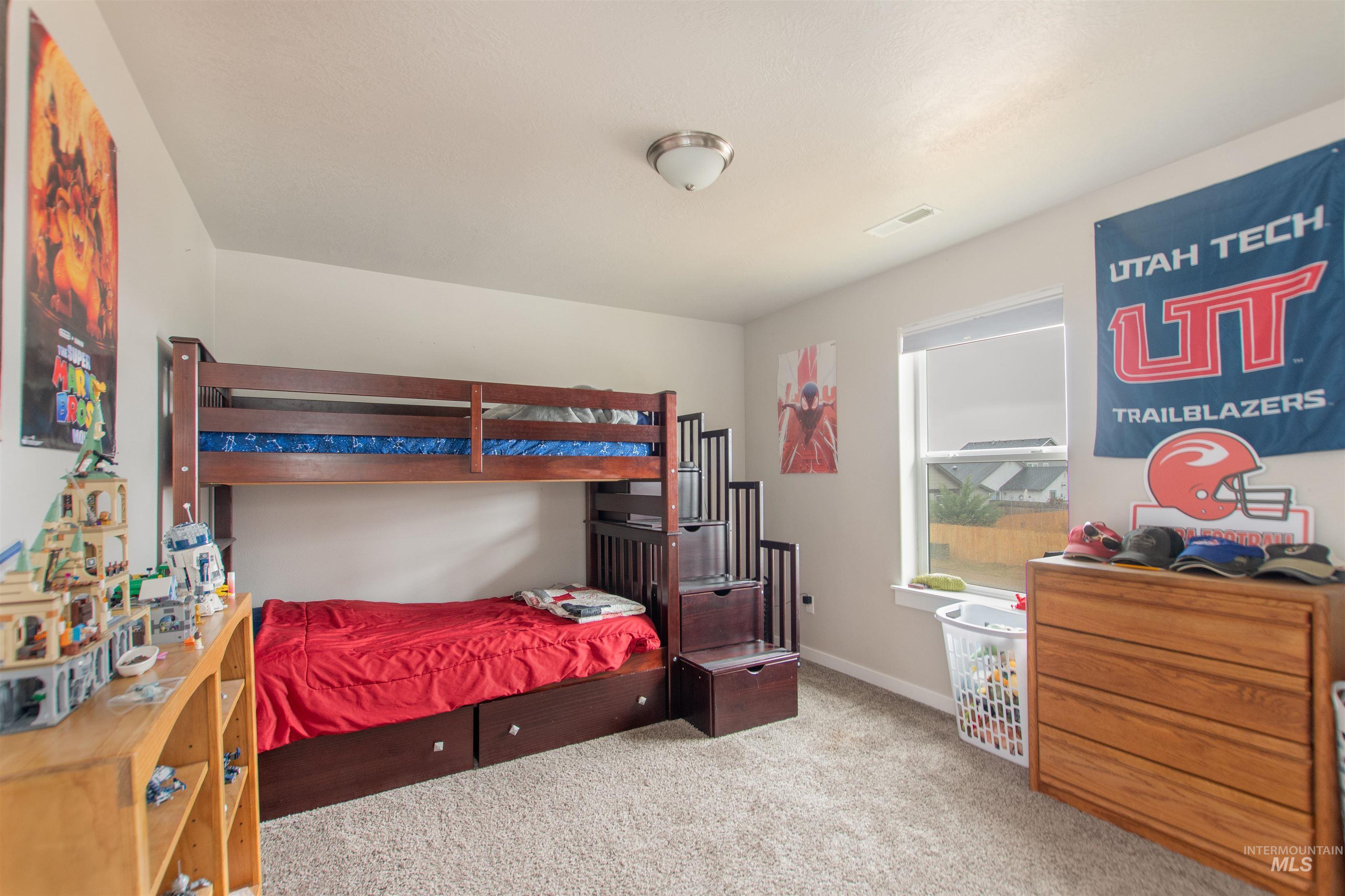 3711 E Holly Ridge Dr, Nampa, Idaho 83686, 5 Bedrooms, 2.5 Bathrooms, Residential For Sale, Price $499,999,MLS 98980826