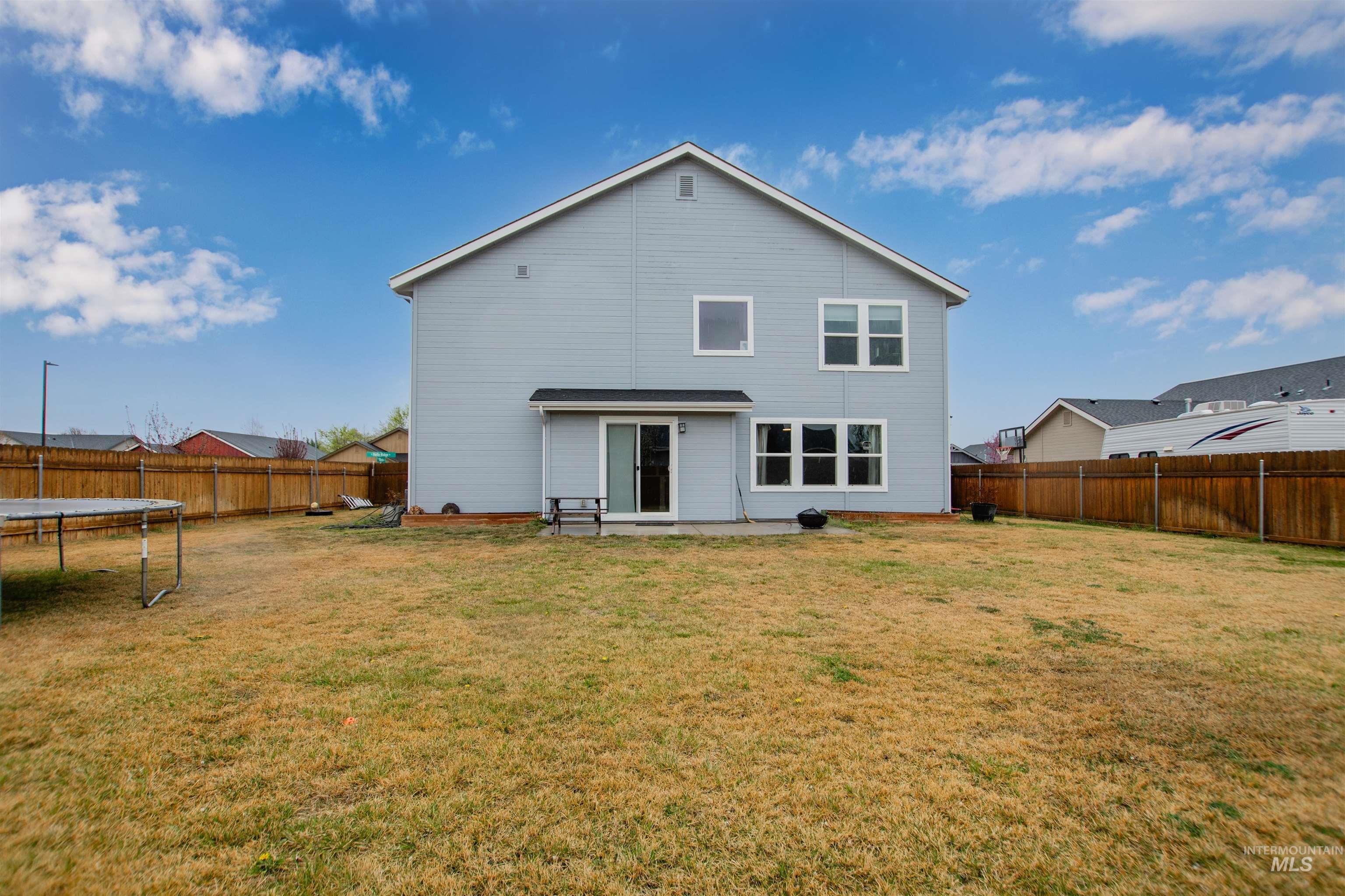 3711 E Holly Ridge Dr, Nampa, Idaho 83686, 5 Bedrooms, 2.5 Bathrooms, Residential For Sale, Price $499,999,MLS 98980826