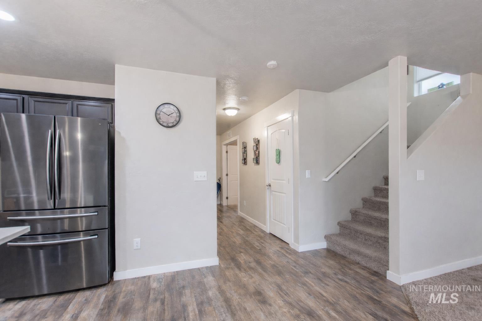 3711 E Holly Ridge Dr, Nampa, Idaho 83686, 5 Bedrooms, 2.5 Bathrooms, Residential For Sale, Price $499,999,MLS 98980826