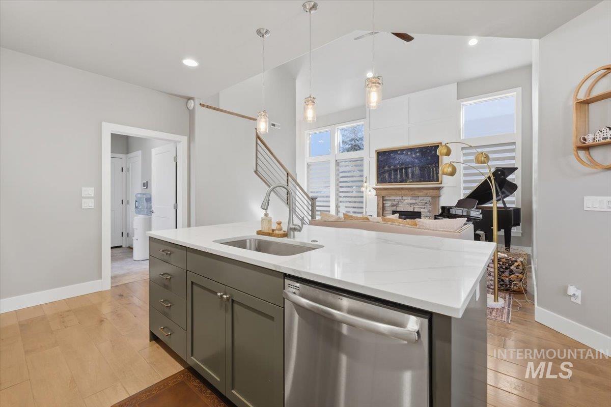 163 W Floating Feather Rd, Eagle, Idaho 83616, 3 Bedrooms, 2.5 Bathrooms, Residential For Sale, Price $684,900,MLS 98980828