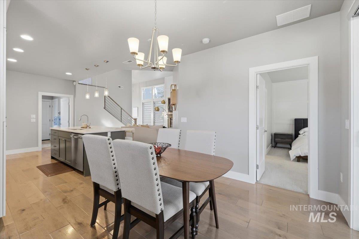 163 W Floating Feather Rd, Eagle, Idaho 83616, 3 Bedrooms, 2.5 Bathrooms, Residential For Sale, Price $684,900,MLS 98980828