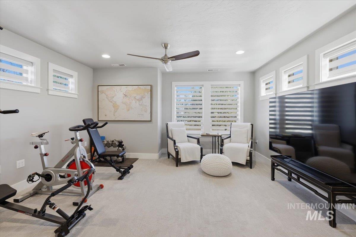 163 W Floating Feather Rd, Eagle, Idaho 83616, 3 Bedrooms, 2.5 Bathrooms, Residential For Sale, Price $684,900,MLS 98980828