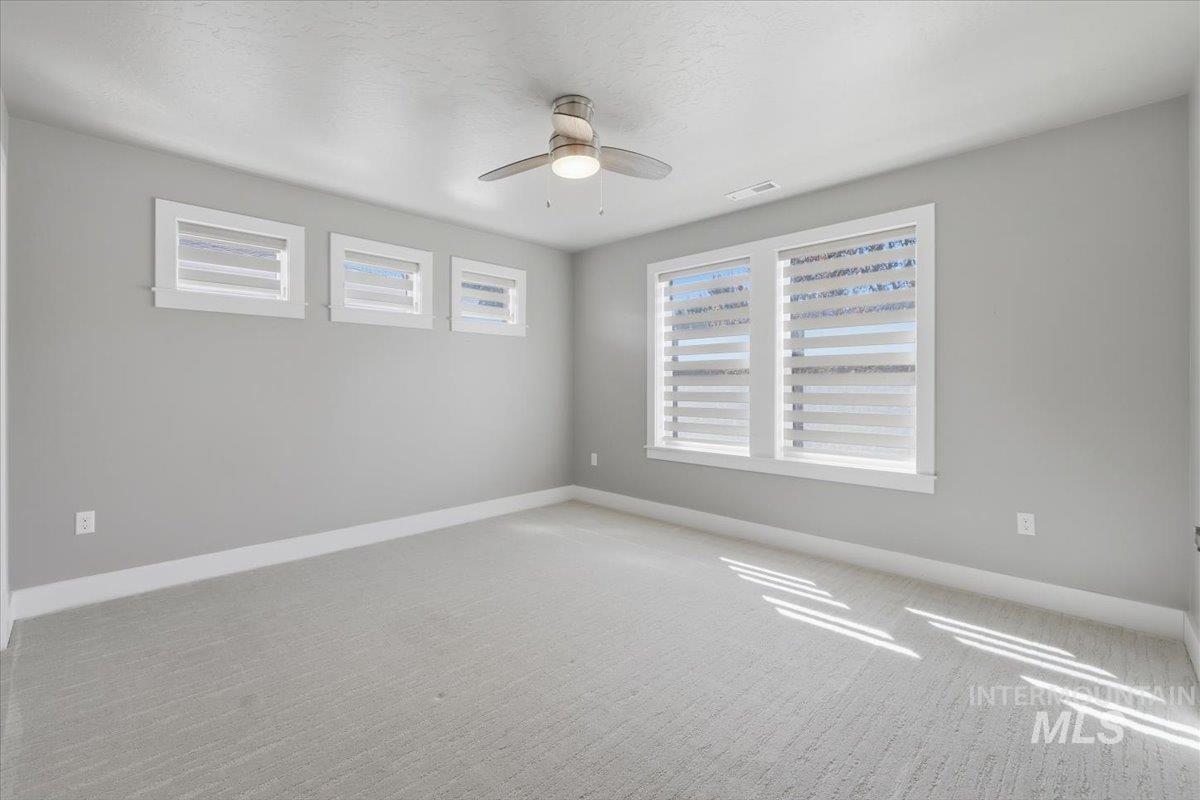 163 W Floating Feather Rd, Eagle, Idaho 83616, 3 Bedrooms, 2.5 Bathrooms, Residential For Sale, Price $684,900,MLS 98980828