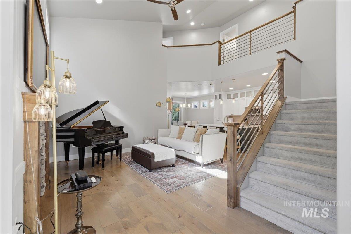 163 W Floating Feather Rd, Eagle, Idaho 83616, 3 Bedrooms, 2.5 Bathrooms, Residential For Sale, Price $684,900,MLS 98980828