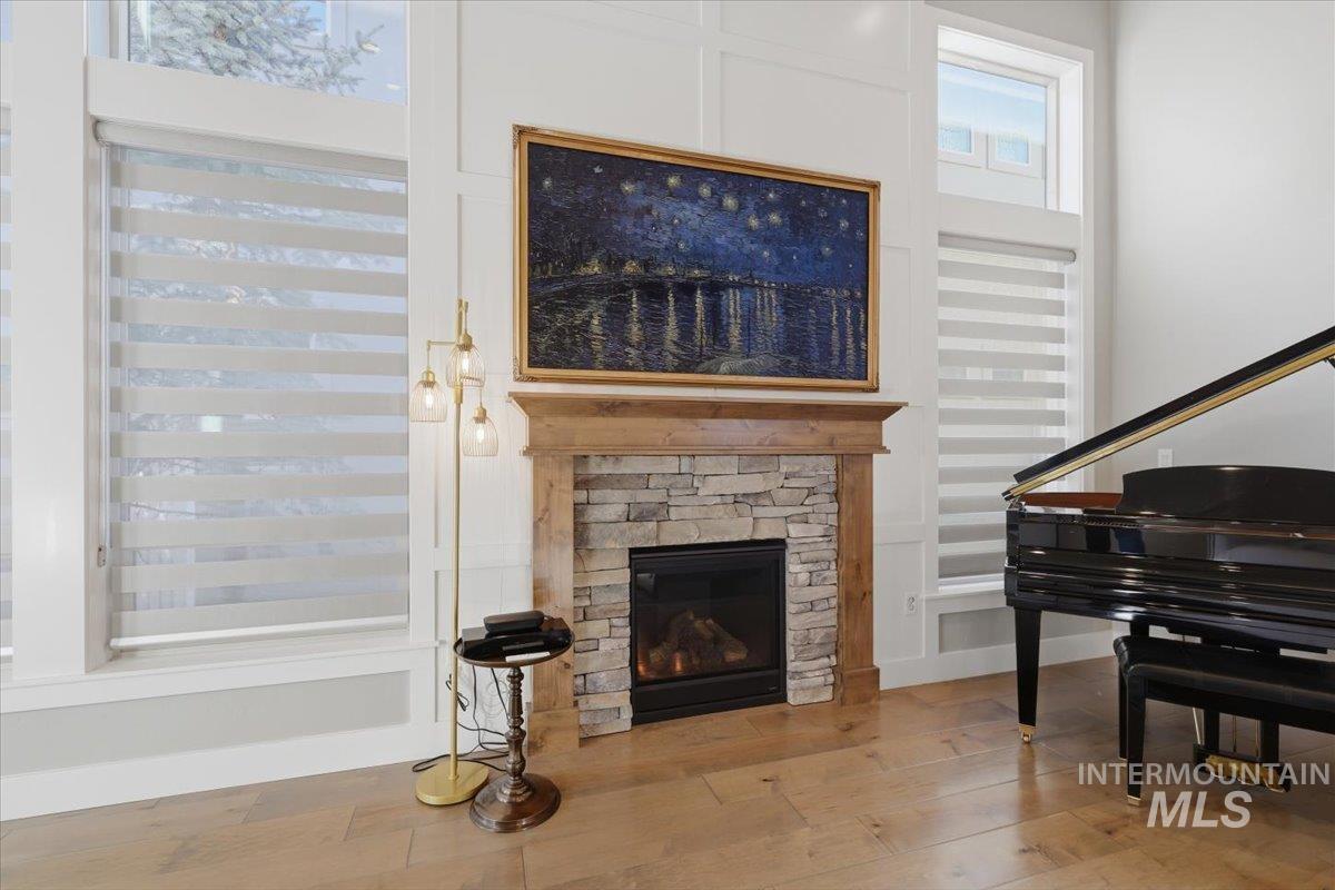 163 W Floating Feather Rd, Eagle, Idaho 83616, 3 Bedrooms, 2.5 Bathrooms, Residential For Sale, Price $684,900,MLS 98980828