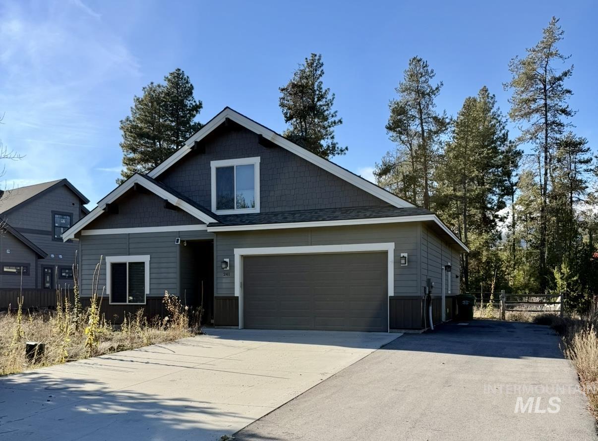 241 Bald Eagle Ln, Donnelly, Idaho 83615, 3 Bedrooms, 2 Bathrooms, Residential For Sale, Price $789,900, 98980829