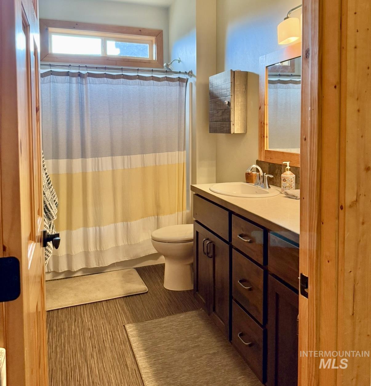 241 Bald Eagle Ln, Donnelly, Idaho 83615, 3 Bedrooms, 2 Bathrooms, Residential For Sale, Price $789,900,MLS 98980829