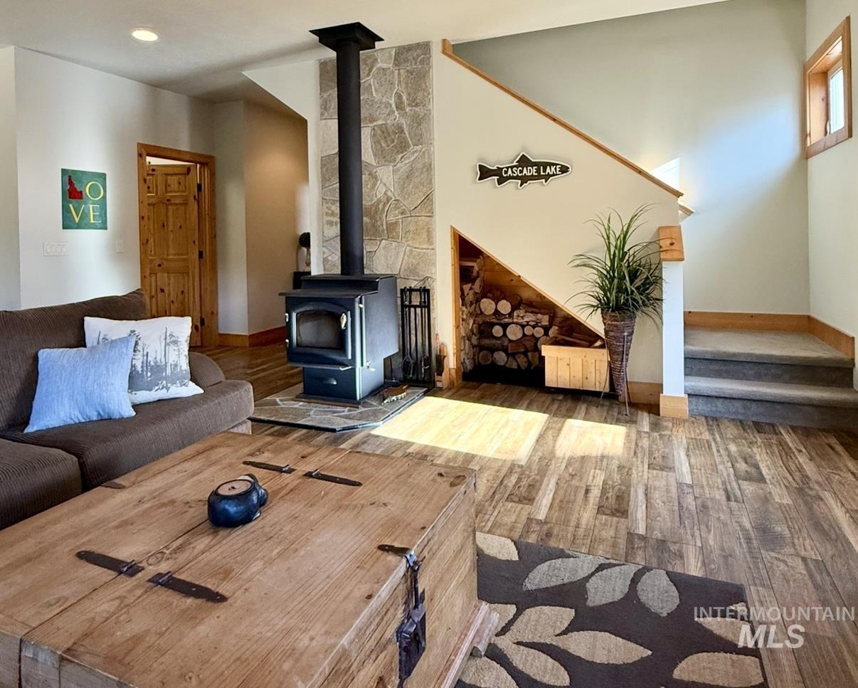 241 Bald Eagle Ln, Donnelly, Idaho 83615, 3 Bedrooms, 2 Bathrooms, Residential For Sale, Price $789,900,MLS 98980829