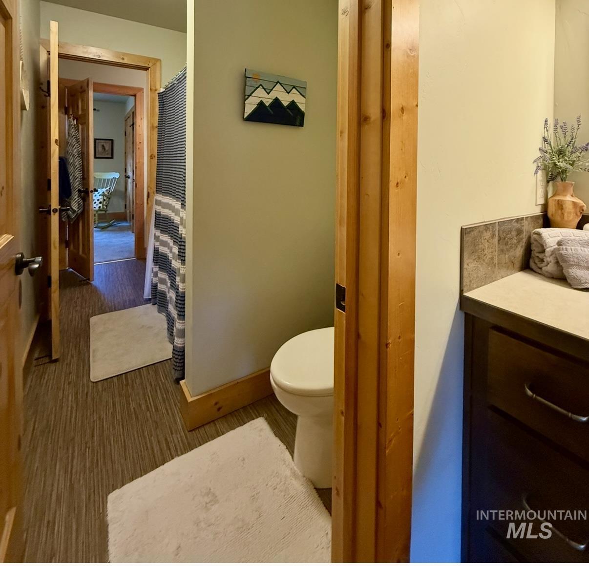 241 Bald Eagle Ln, Donnelly, Idaho 83615, 3 Bedrooms, 2 Bathrooms, Residential For Sale, Price $789,900,MLS 98980829