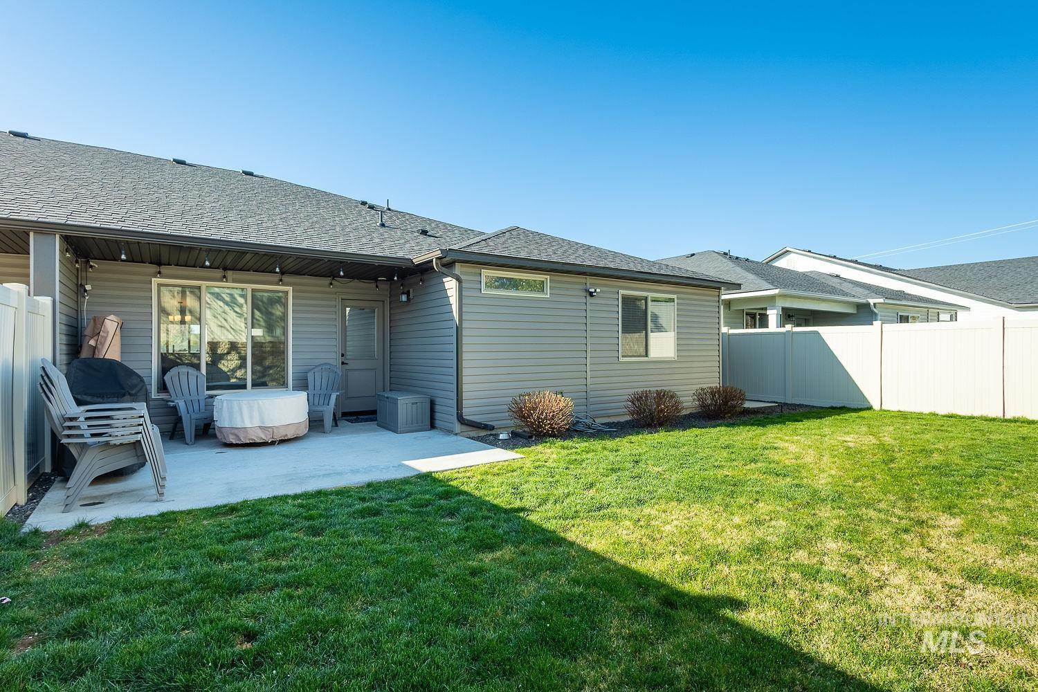 1688 E Ringneck St, Meridian, Idaho 83646, 3 Bedrooms, 2 Bathrooms, Residential For Sale, Price $415,000,MLS 98980830