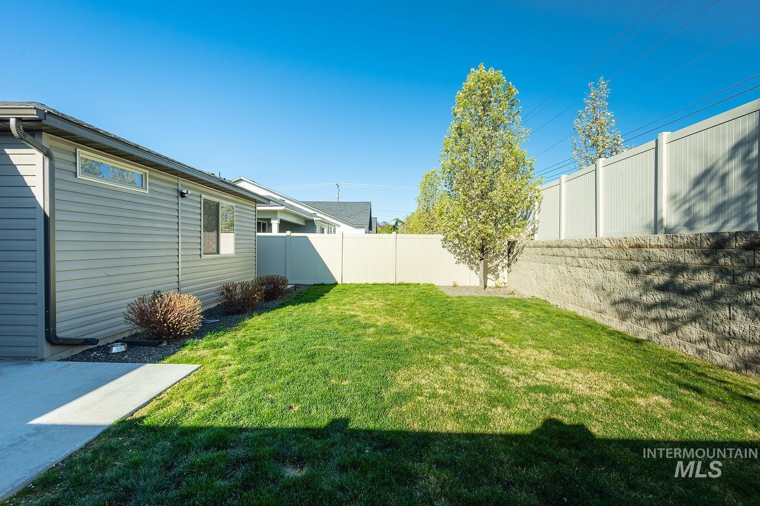 1688 E Ringneck St, Meridian, Idaho 83646, 3 Bedrooms, 2 Bathrooms, Residential For Sale, Price $415,000,MLS 98980830