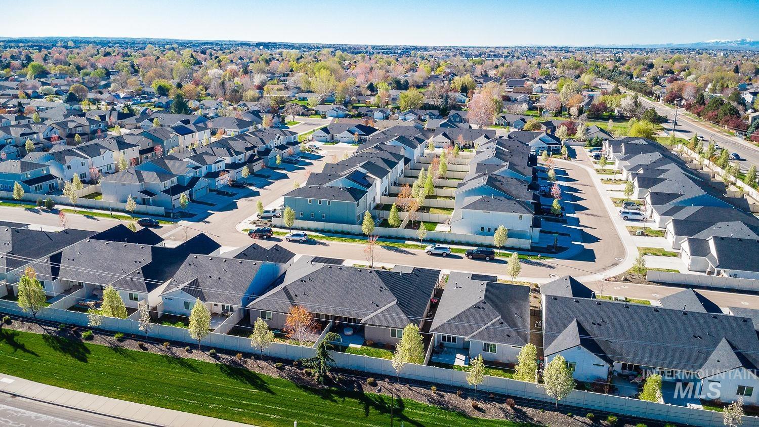 1688 E Ringneck St, Meridian, Idaho 83646, 3 Bedrooms, 2 Bathrooms, Residential For Sale, Price $415,000,MLS 98980830