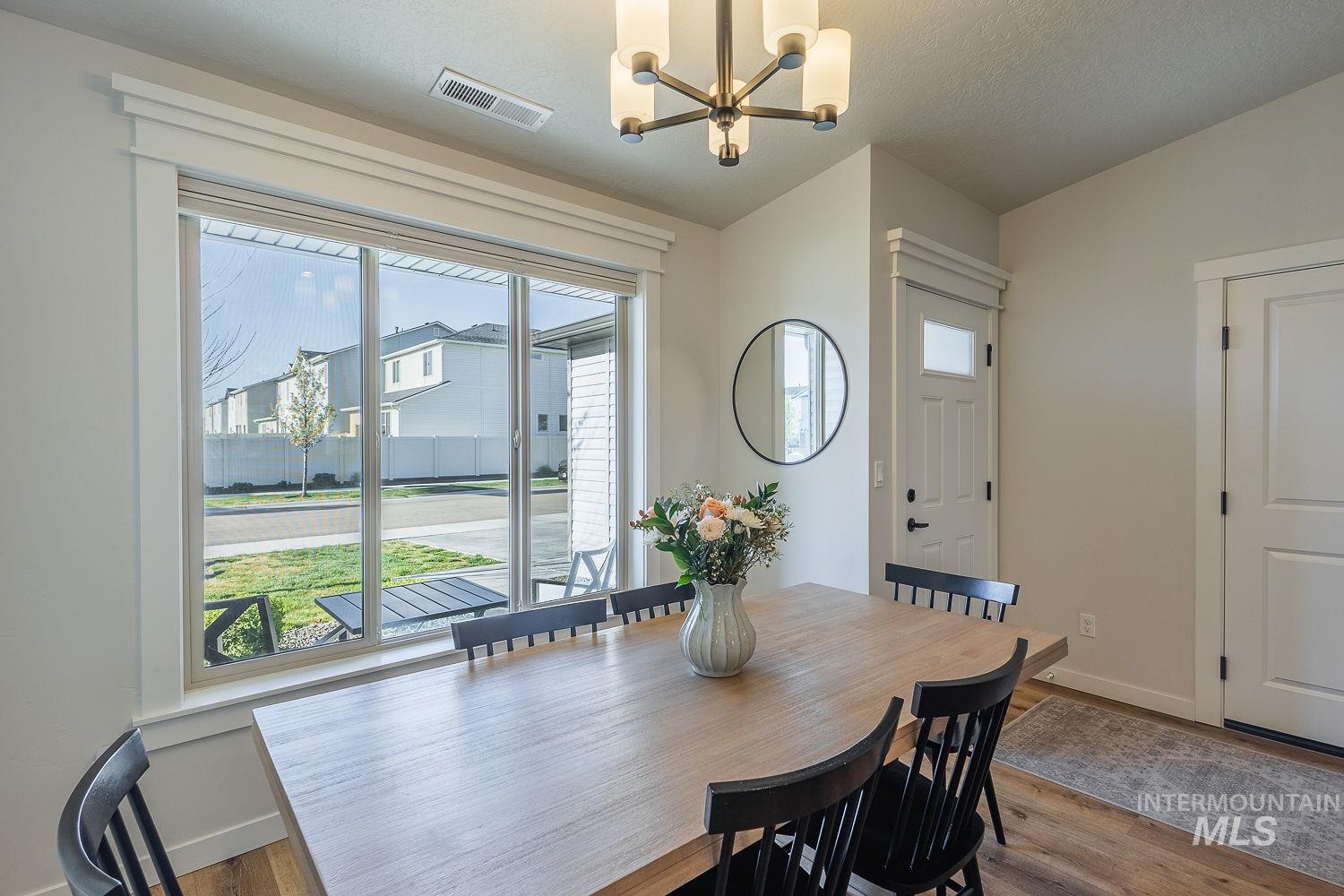 1688 E Ringneck St, Meridian, Idaho 83646, 3 Bedrooms, 2 Bathrooms, Residential For Sale, Price $415,000,MLS 98980830