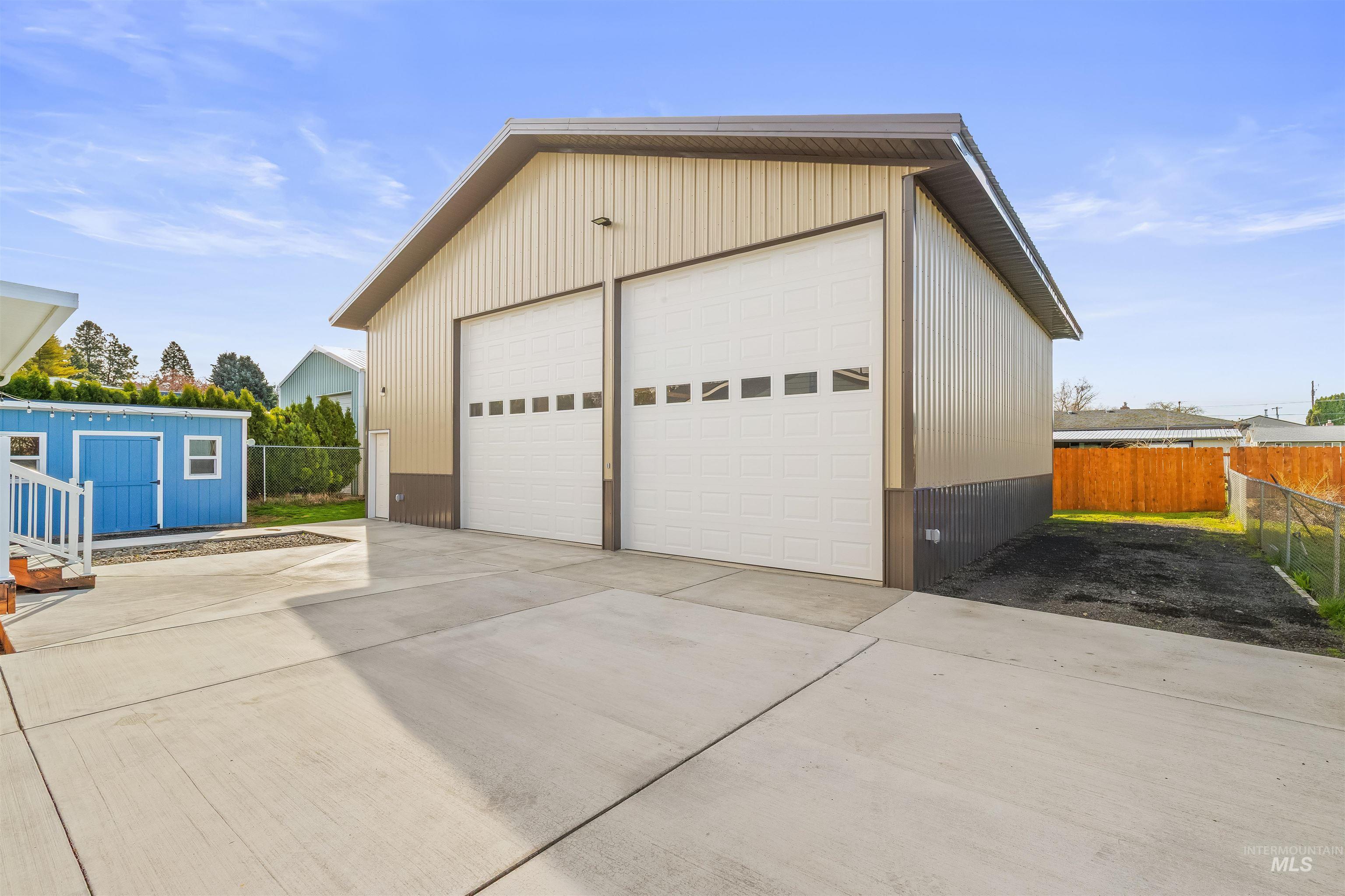 420 Linden Ave, Lewiston, Idaho 83501, 4 Bedrooms, 2 Bathrooms, Residential For Sale, Price $549,900,MLS 98980831