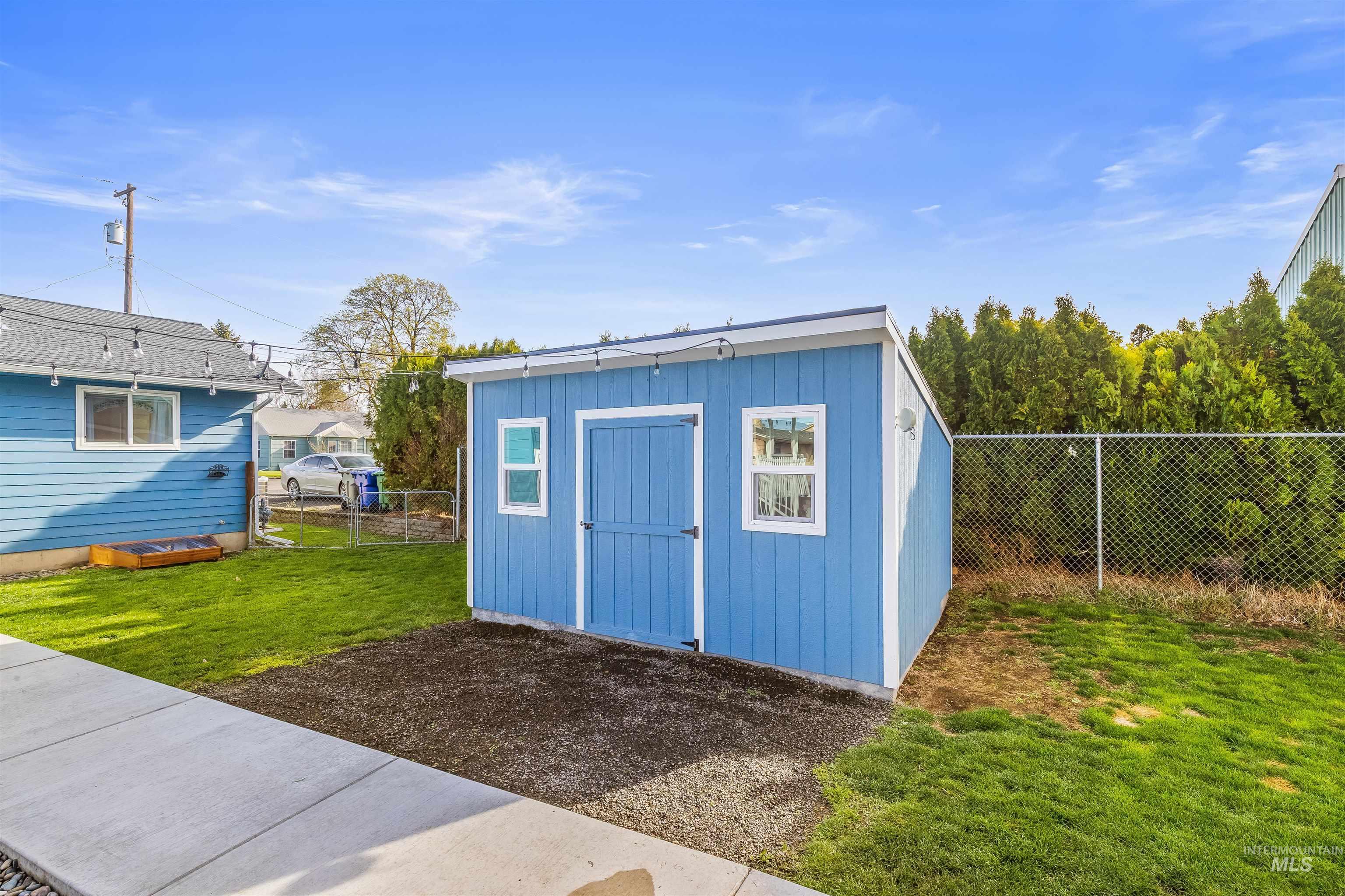 420 Linden Ave, Lewiston, Idaho 83501, 4 Bedrooms, 2 Bathrooms, Residential For Sale, Price $549,900,MLS 98980831