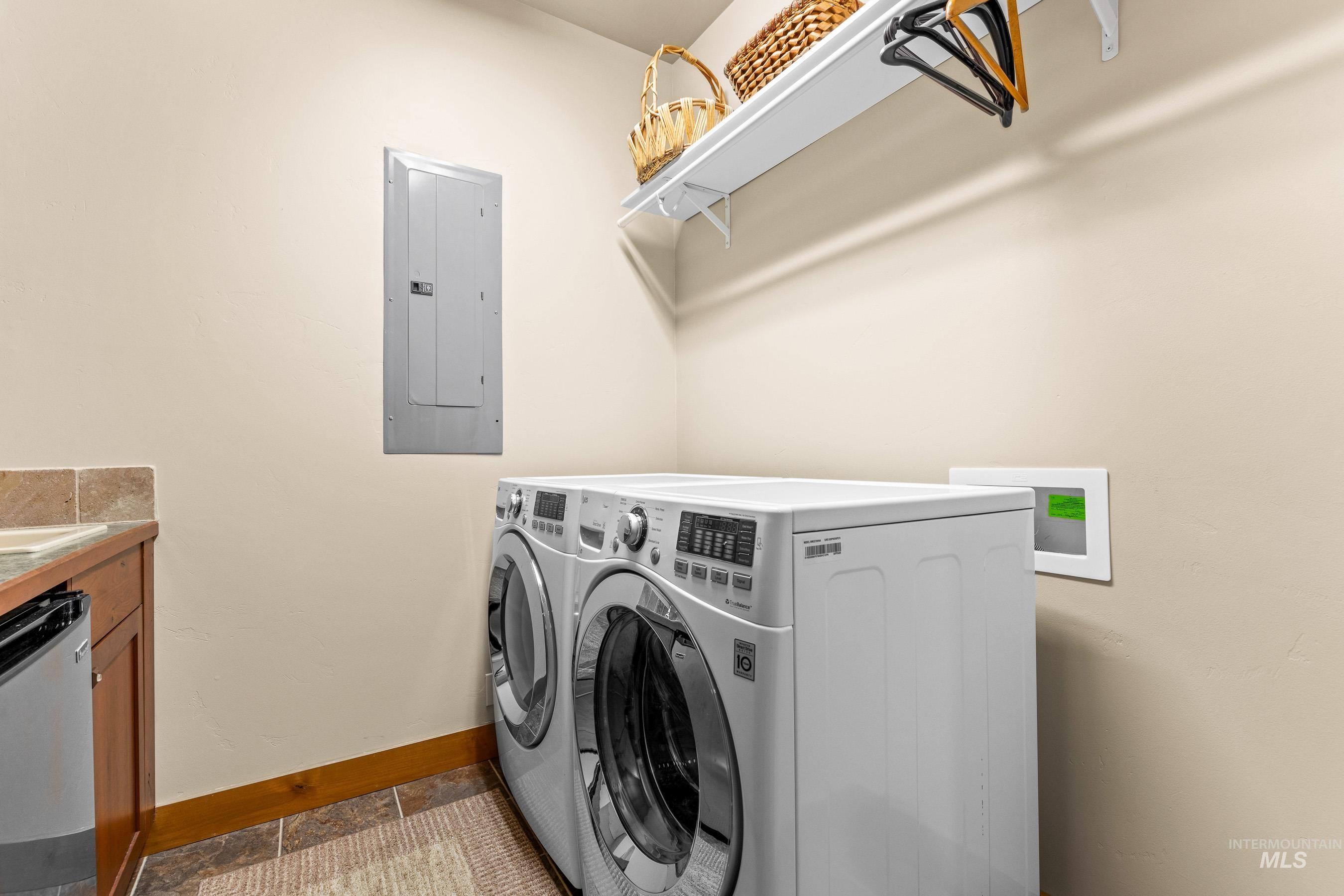 1305 Greystone, McCall, Idaho 83638, 4 Bedrooms, 3 Bathrooms, Residential For Sale, Price $1,250,000,MLS 98980832