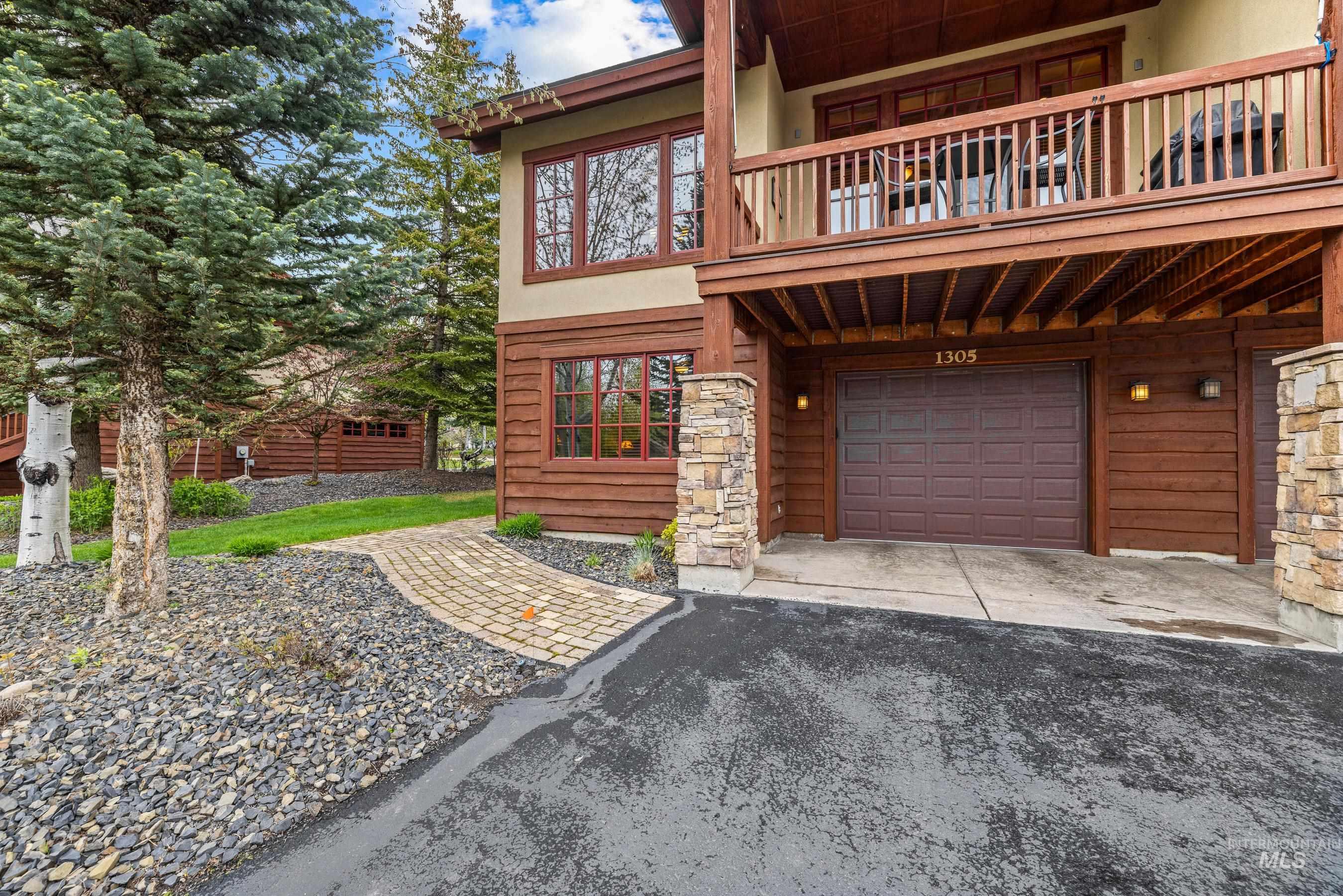 1305 Greystone, McCall, Idaho 83638, 4 Bedrooms, 3 Bathrooms, Residential For Sale, Price $1,250,000,MLS 98980832