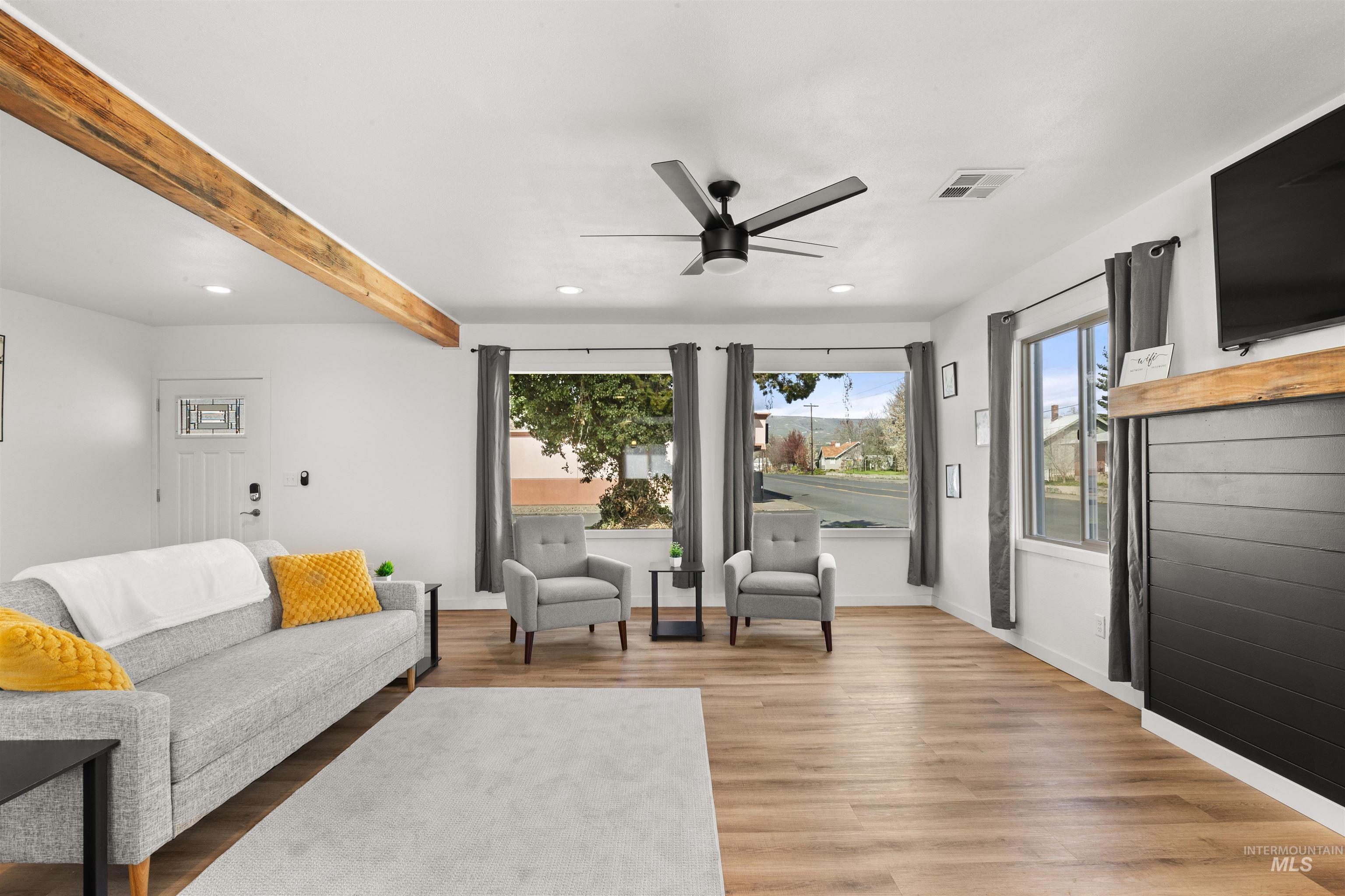 724 13th Ave, Lewiston, Idaho 83501, 3 Bedrooms, 2 Bathrooms, Residential For Sale, Price $337,000,MLS 98980833