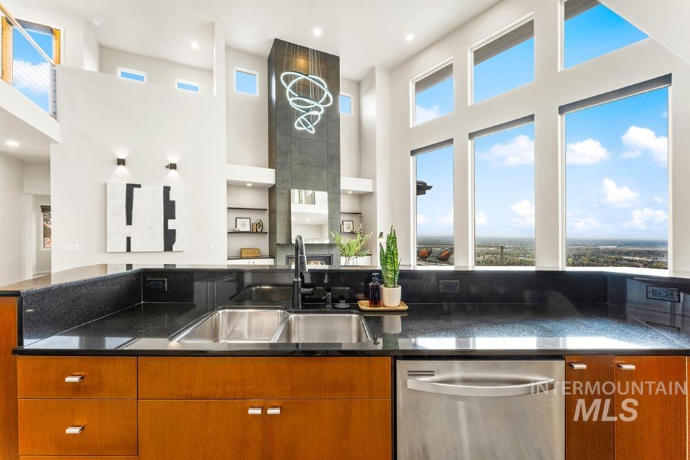 3994 W Quail Ridge Dr, Boise, Idaho 83703, 3 Bedrooms, 2.5 Bathrooms, Residential For Sale, Price $1,350,000,MLS 98980834