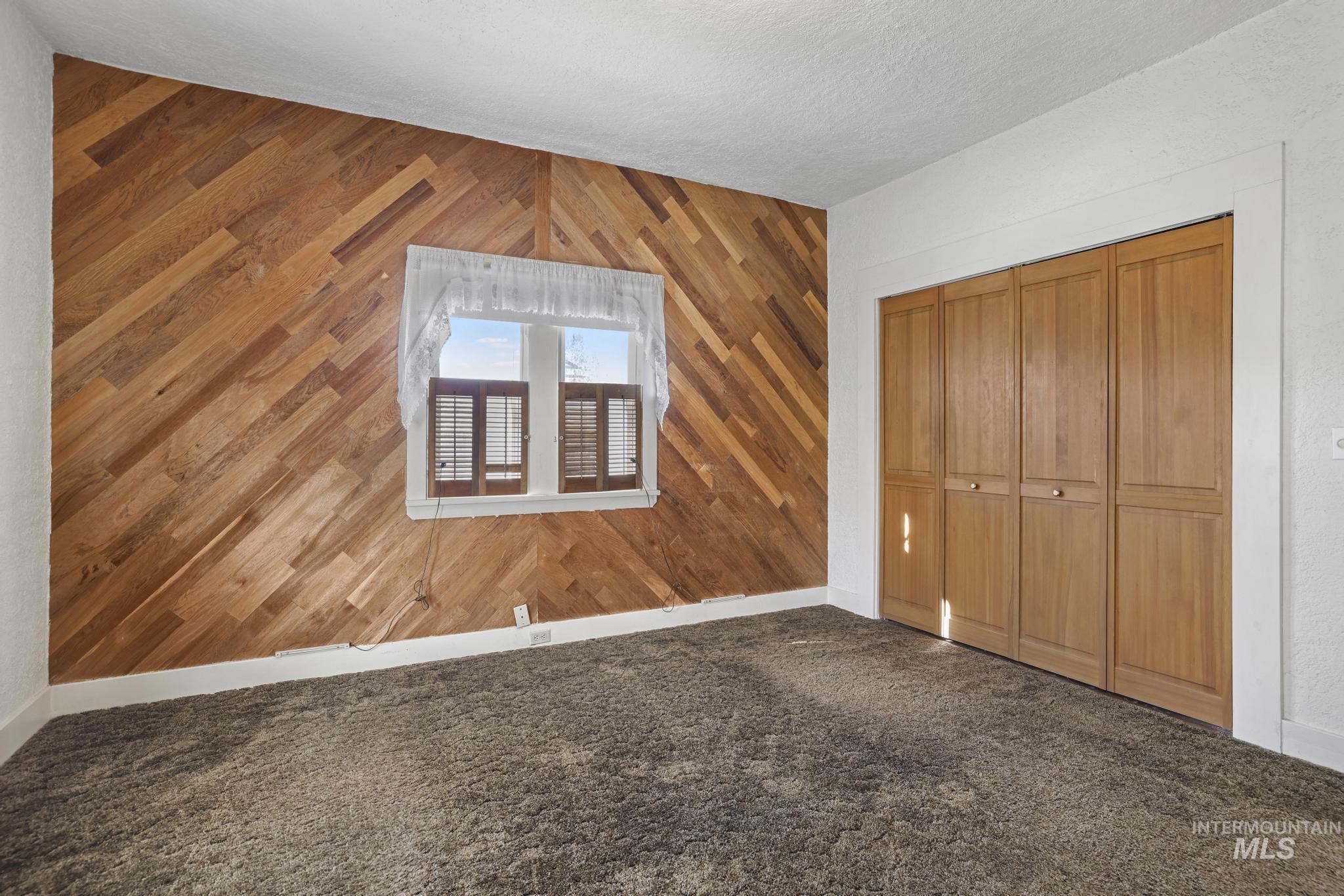 305 Madison St W, Kimberly, Idaho 83341, 5 Bedrooms, 2 Bathrooms, Residential For Sale, Price $349,500,MLS 98980837