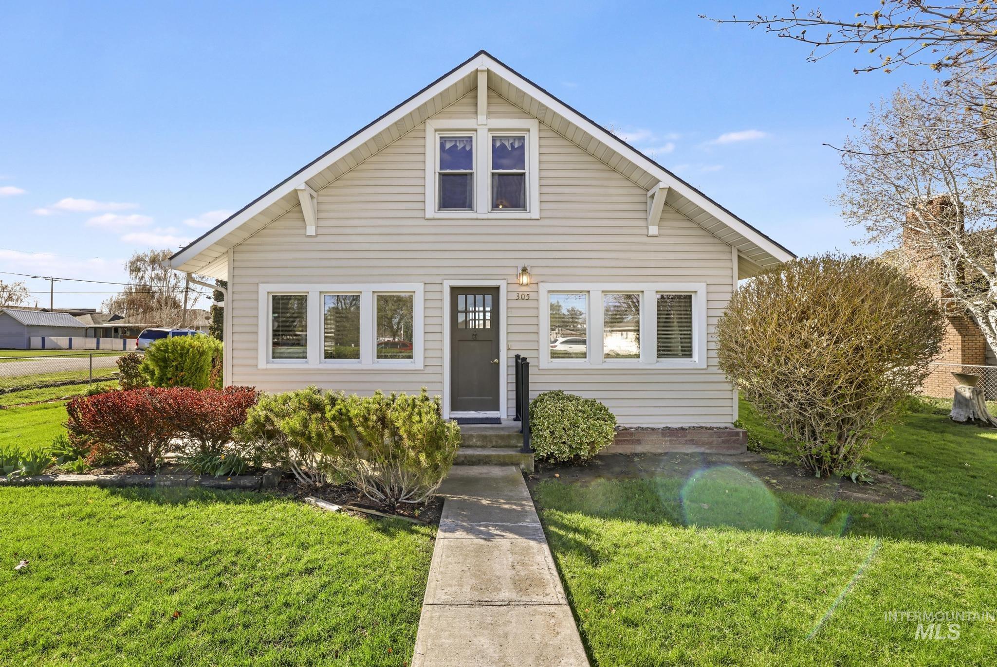 305 Madison St W, Kimberly, Idaho 83341, 5 Bedrooms, 2 Bathrooms, Residential For Sale, Price $349,500,MLS 98980837