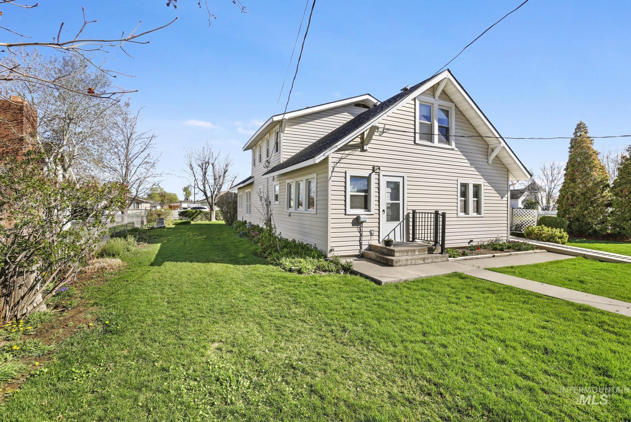 305 Madison St W, Kimberly, Idaho 83341, 5 Bedrooms, 2 Bathrooms, Residential For Sale, Price $349,500,MLS 98980837