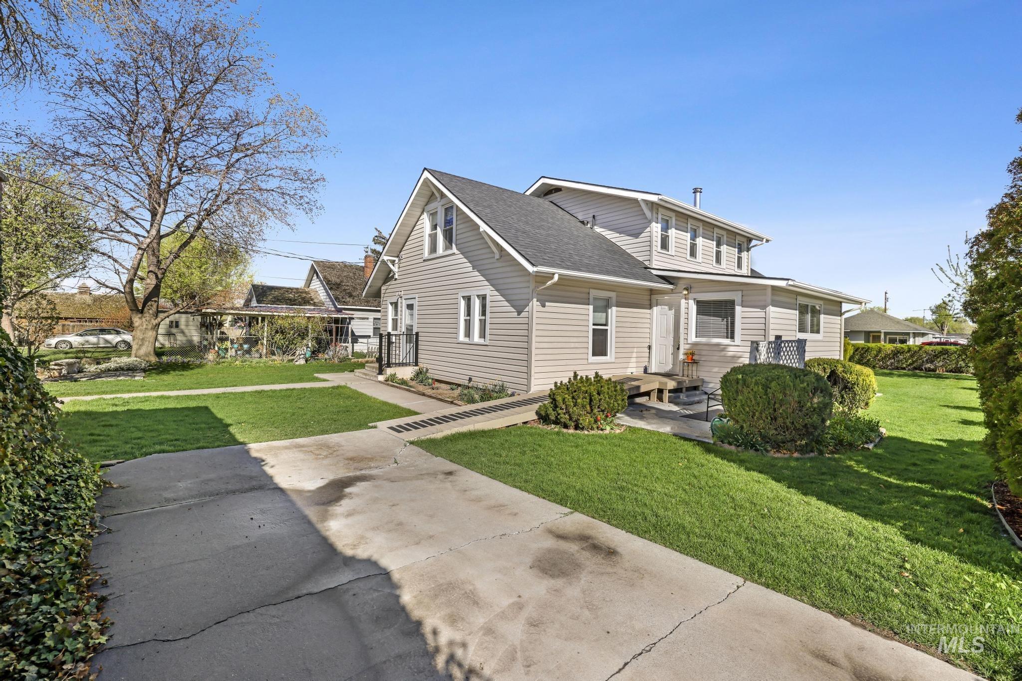 305 Madison St W, Kimberly, Idaho 83341, 5 Bedrooms, 2 Bathrooms, Residential For Sale, Price $349,500,MLS 98980837