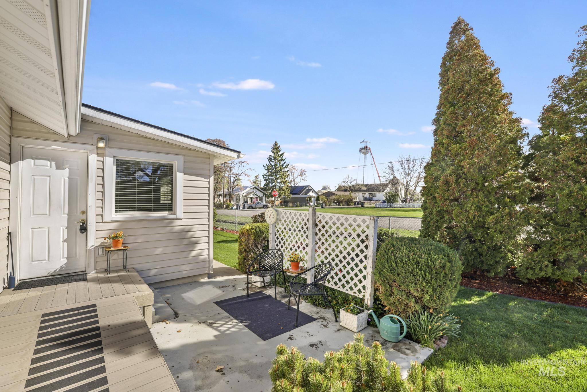 305 Madison St W, Kimberly, Idaho 83341, 5 Bedrooms, 2 Bathrooms, Residential For Sale, Price $349,500,MLS 98980837