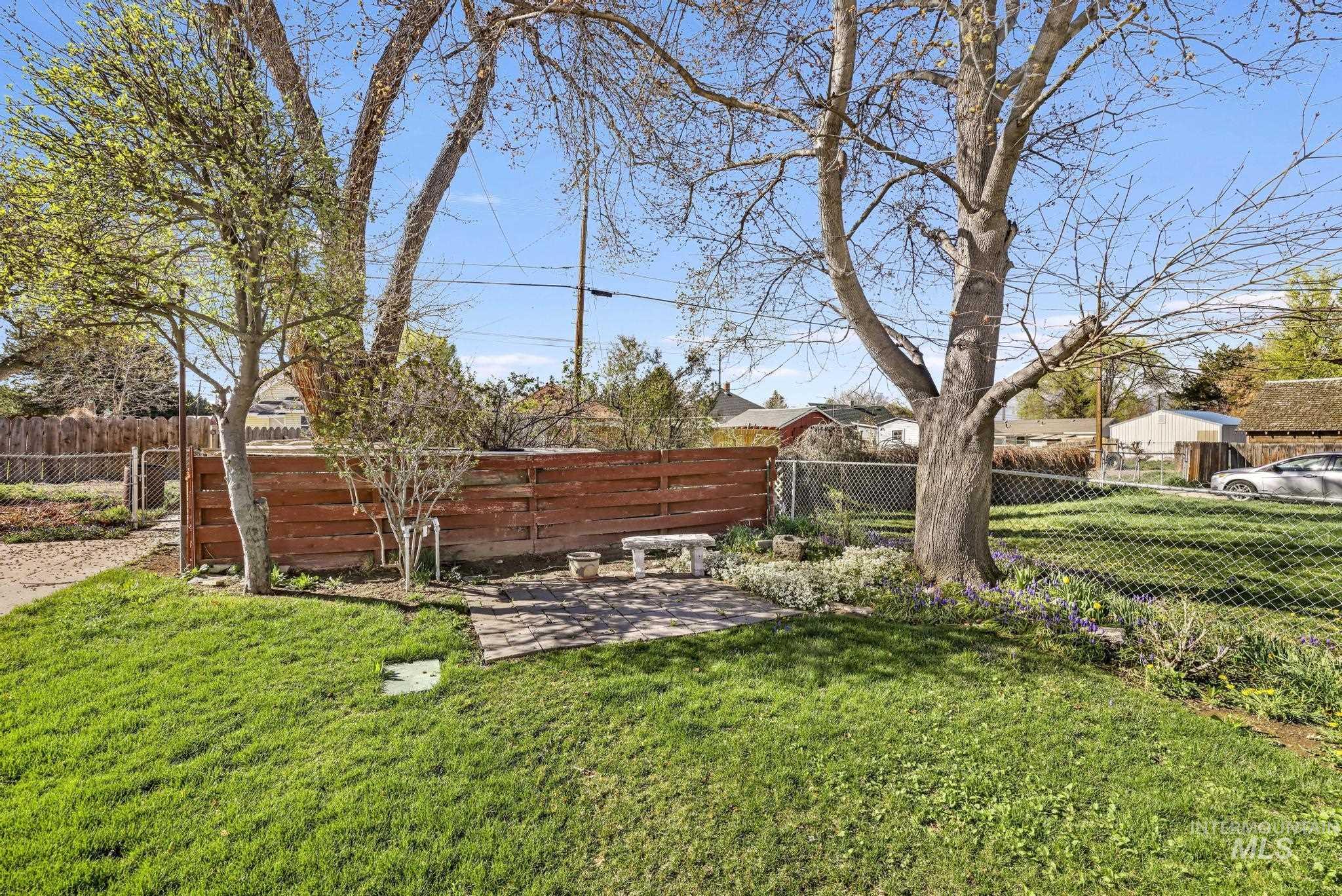 305 Madison St W, Kimberly, Idaho 83341, 5 Bedrooms, 2 Bathrooms, Residential For Sale, Price $349,500,MLS 98980837