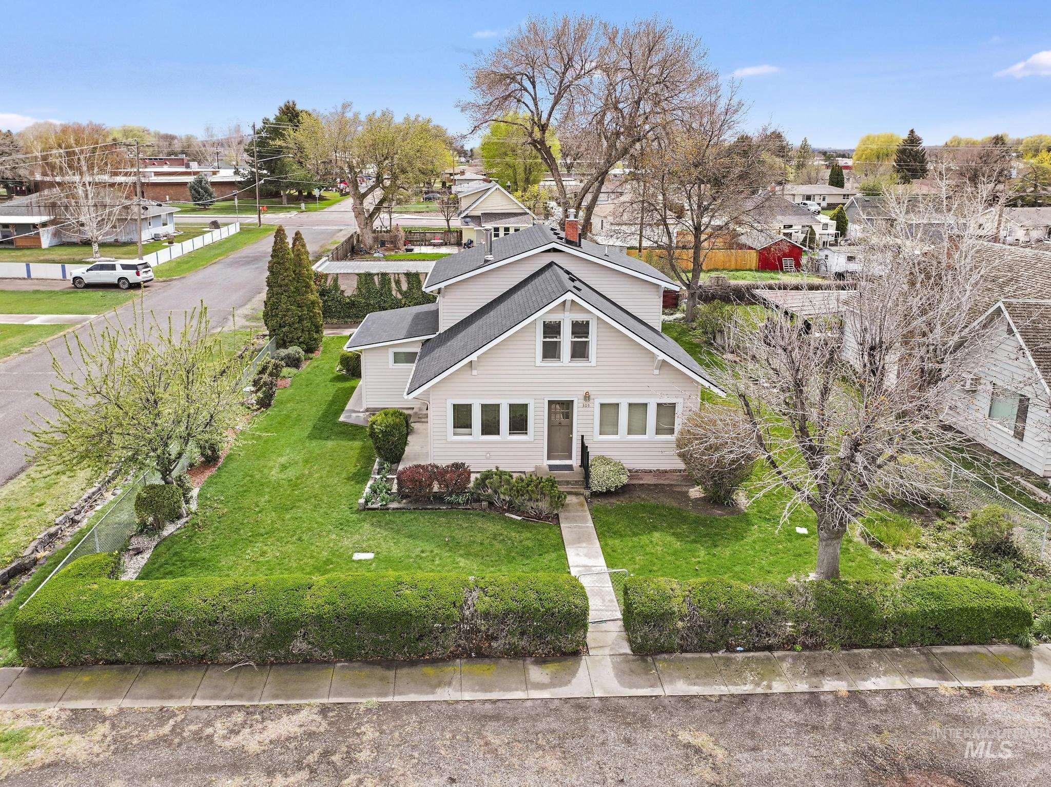 305 Madison St W, Kimberly, Idaho 83341, 5 Bedrooms, 2 Bathrooms, Residential For Sale, Price $349,500,MLS 98980837