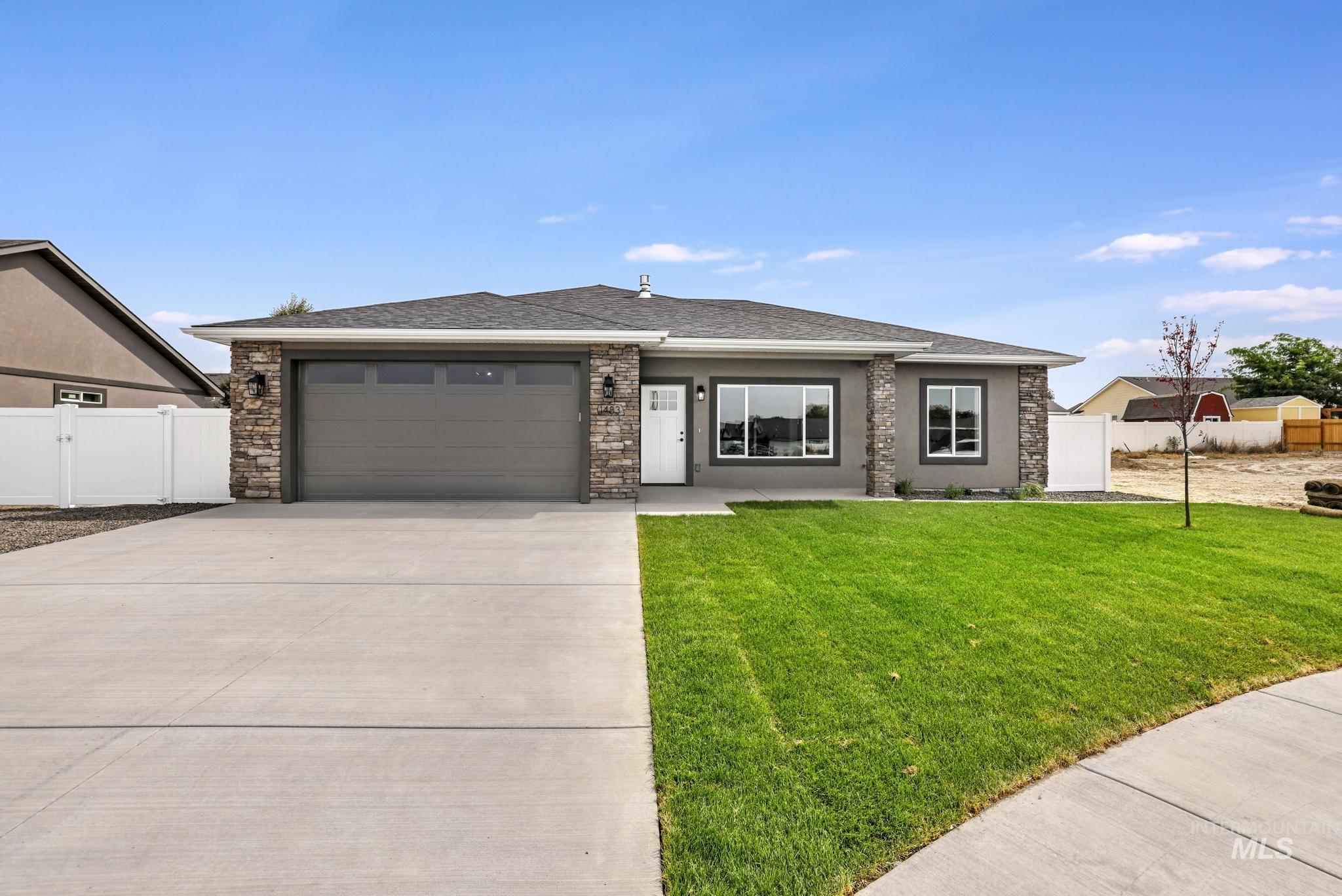 1441 Haizlee Way, Twin Falls, Idaho 83301, 3 Bedrooms, 2 Bathrooms, Residential For Sale, Price $399,900,MLS 98980838