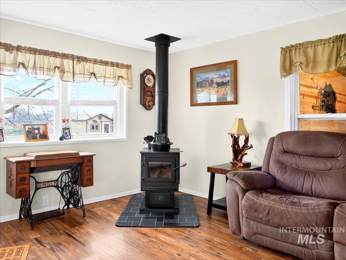 9228 Washoe Rd, Payette, Idaho 83661, 2 Bedrooms, 1 Bathroom, Residential For Sale, Price $295,000,MLS 98980839