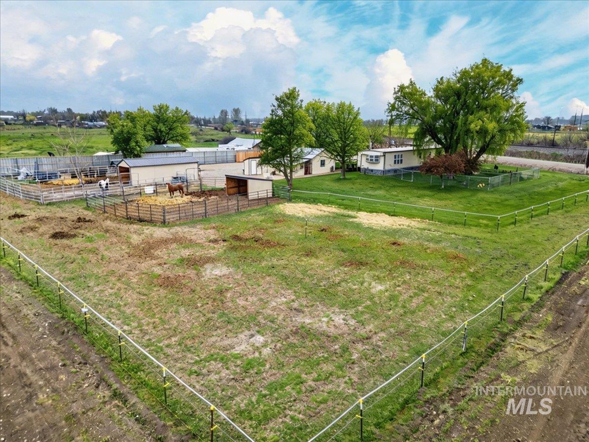 9228 Washoe Rd, Payette, Idaho 83661, 2 Bedrooms, 1 Bathroom, Residential For Sale, Price $295,000,MLS 98980839