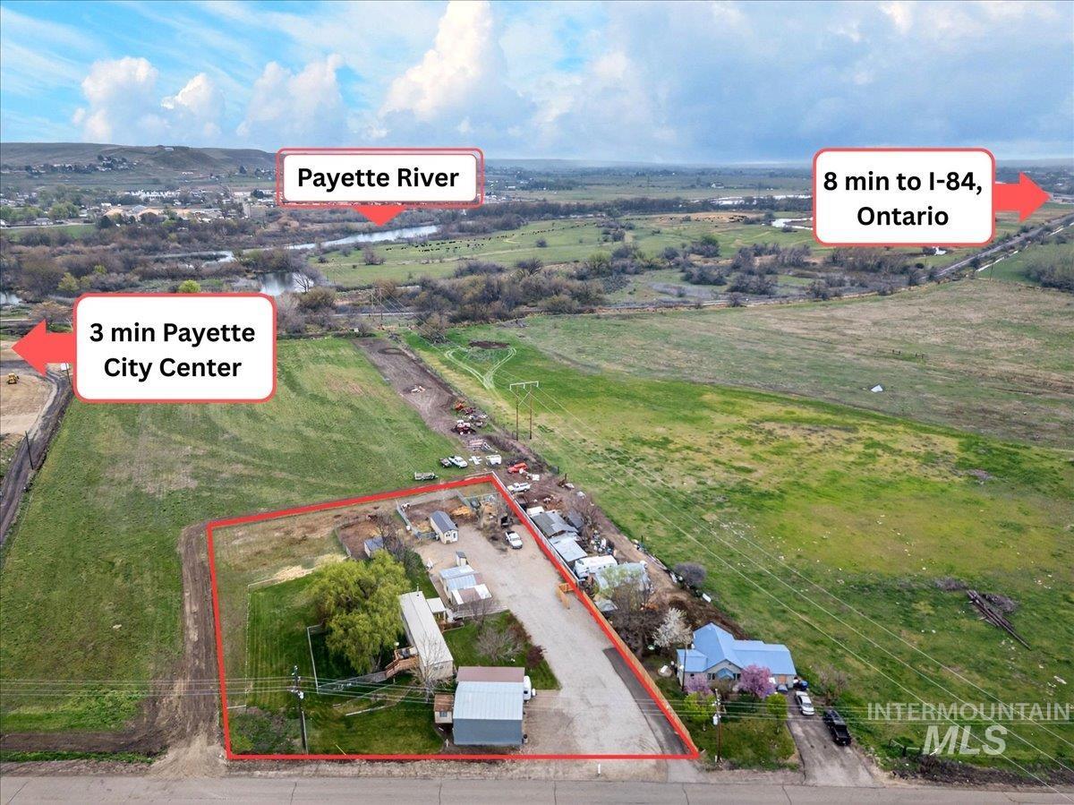 9228 Washoe Rd, Payette, Idaho 83661, 2 Bedrooms, 1 Bathroom, Residential For Sale, Price $295,000,MLS 98980839