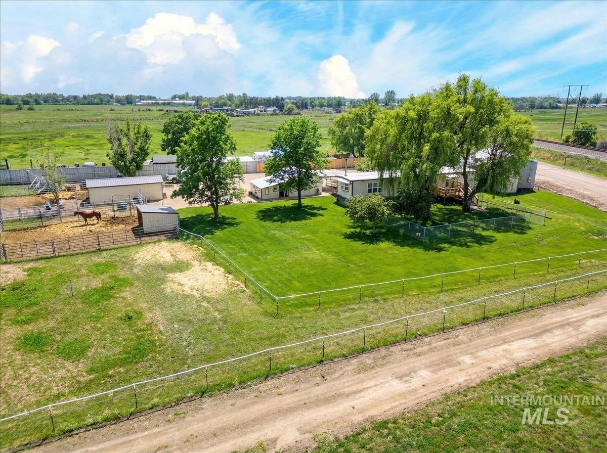 9228 Washoe Rd, Payette, Idaho 83661, 2 Bedrooms, 1 Bathroom, Residential For Sale, Price $295,000,MLS 98980839