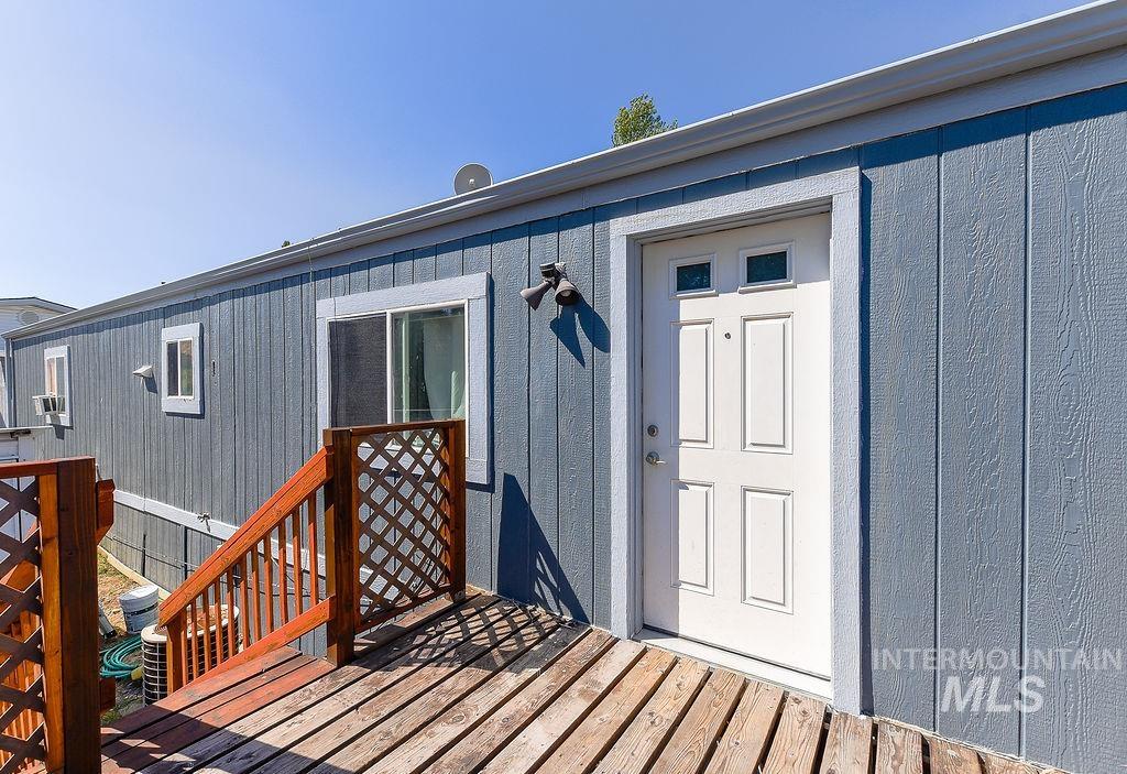 609 N Almon St, Moscow, Idaho 83843, 3 Bedrooms, 2 Bathrooms, Residential For Sale, Price $65,000,MLS 98980840