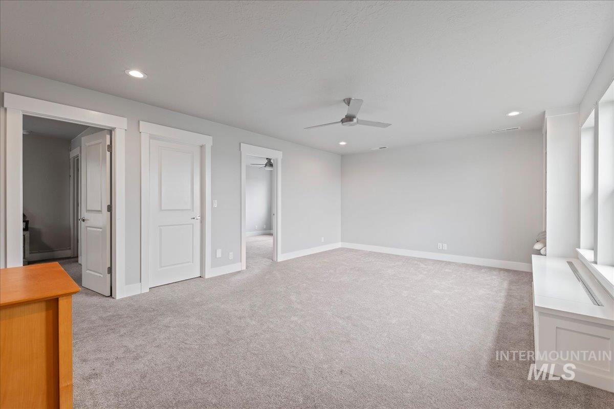 2036 E Knobcone Dr, Meridian, Idaho 83642, 5 Bedrooms, 3 Bathrooms, Residential For Sale, Price $567,926, 98980842