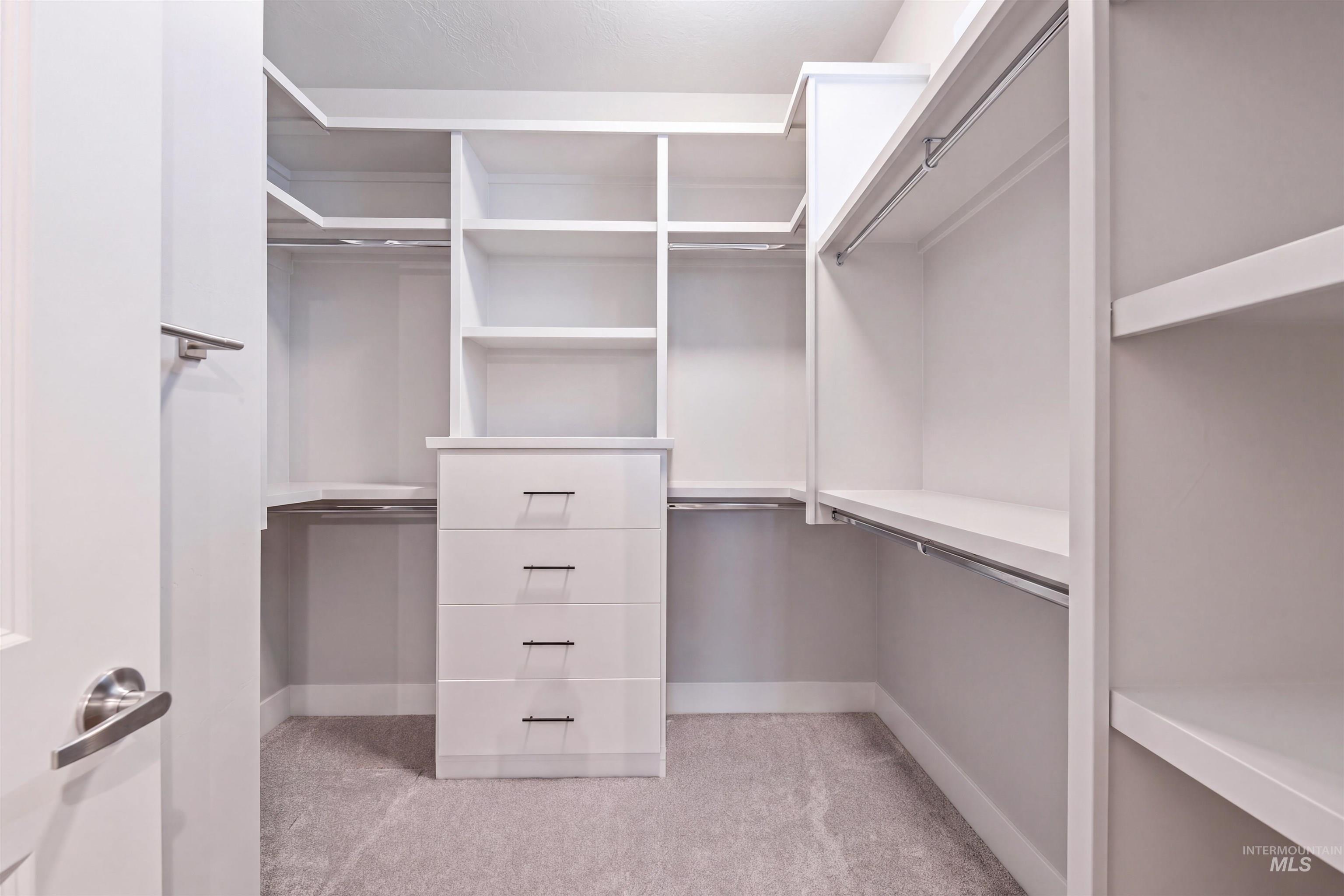 2036 E Knobcone Dr, Meridian, Idaho 83642, 5 Bedrooms, 3 Bathrooms, Residential For Sale, Price $567,926, 98980842