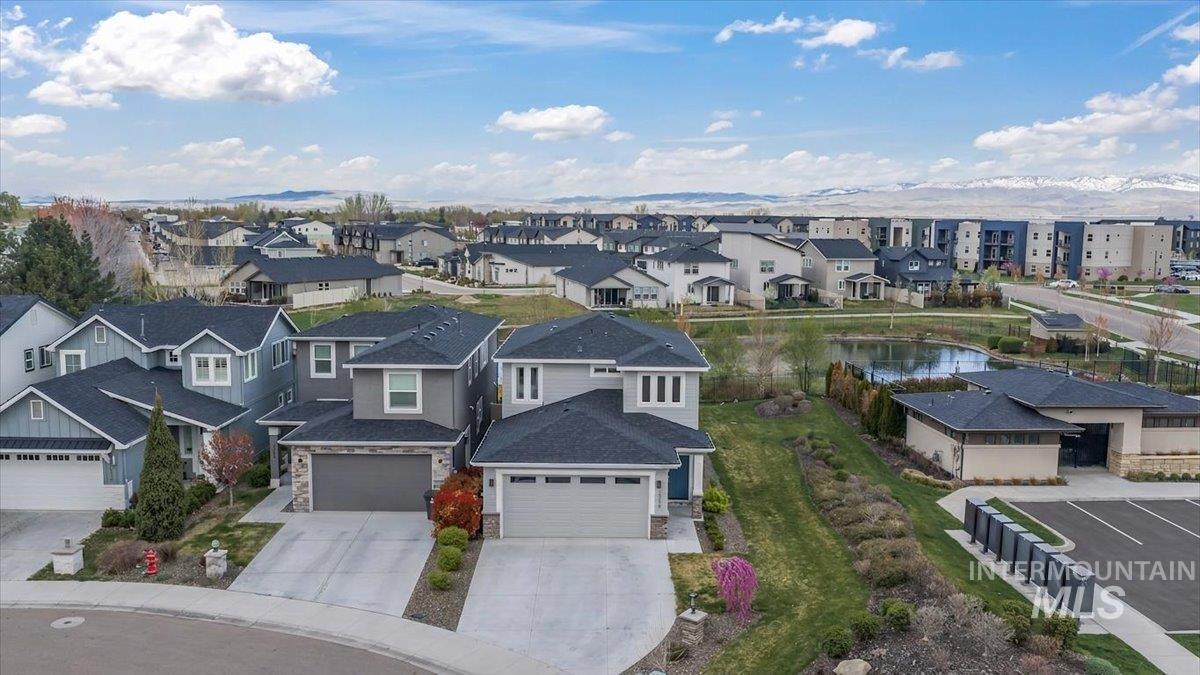 2036 E Knobcone Dr, Meridian, Idaho 83642, 5 Bedrooms, 3 Bathrooms, Residential For Sale, Price $579,900,MLS 98980842