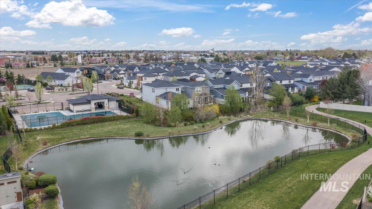 2036 E Knobcone Dr, Meridian, Idaho 83642, 5 Bedrooms, 3 Bathrooms, Residential For Sale, Price $579,900,MLS 98980842