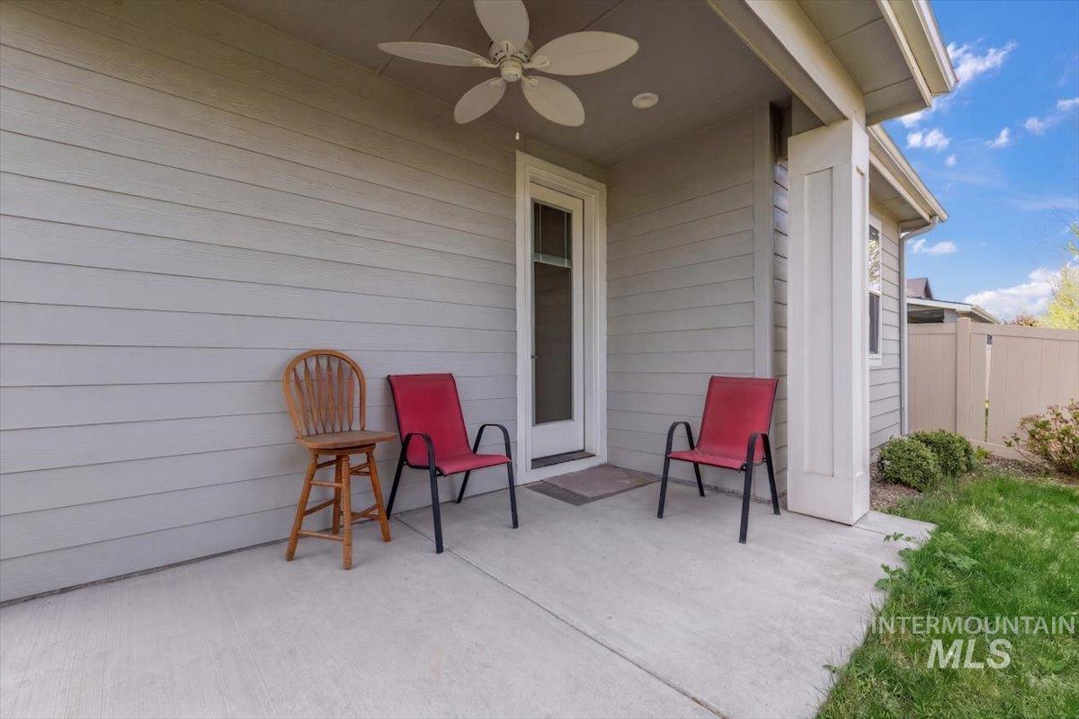 2036 E Knobcone Dr, Meridian, Idaho 83642, 5 Bedrooms, 3 Bathrooms, Residential For Sale, Price $567,926, 98980842