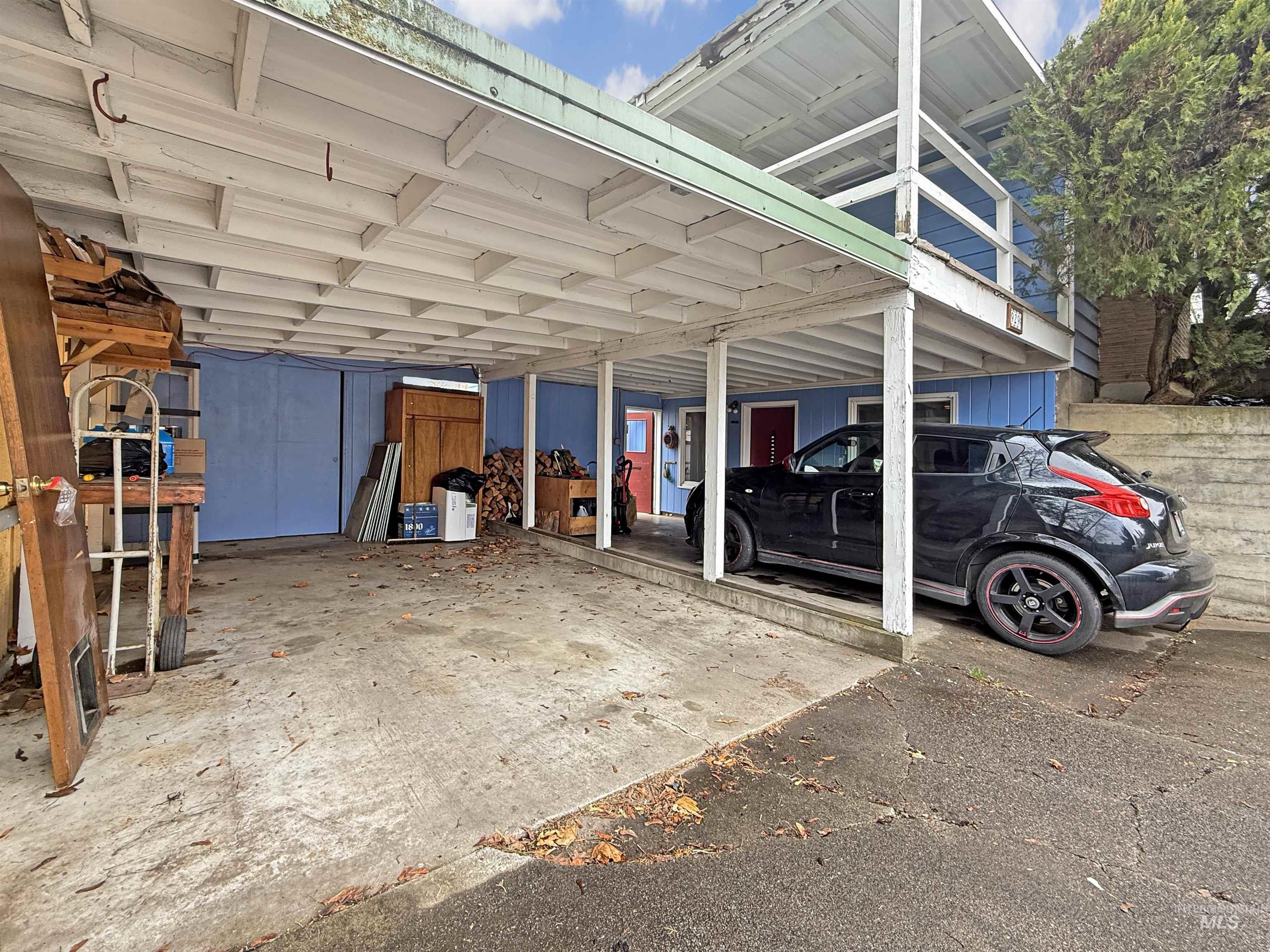 925-929 E 8th, Moscow, Idaho 83843, 3 Bedrooms, 1.5 Bathrooms, Residential Income For Sale, Price $435,000, 98980843