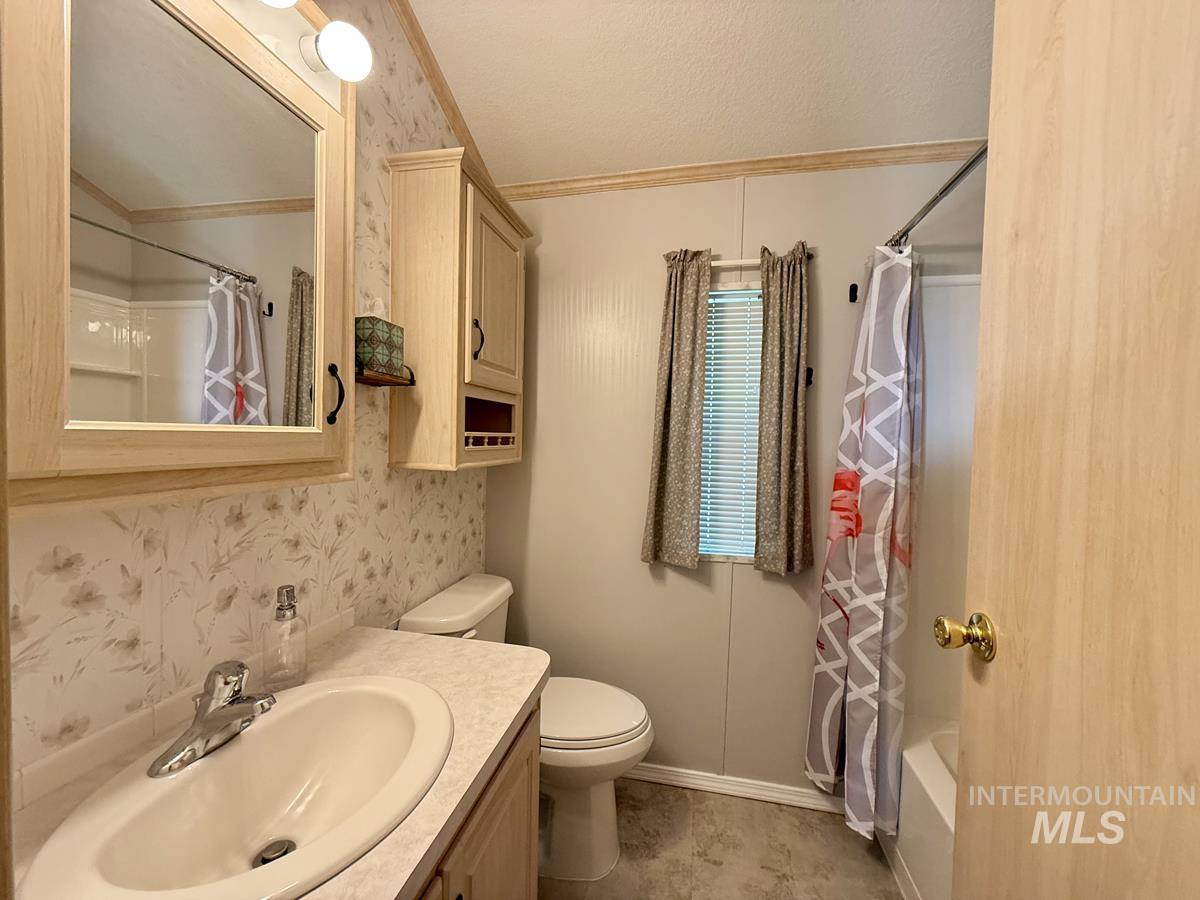 9 H Street, Cascade, Idaho 83611, 1 Bedroom, 1 Bathroom, Residential For Sale, Price $172,000,MLS 98980844